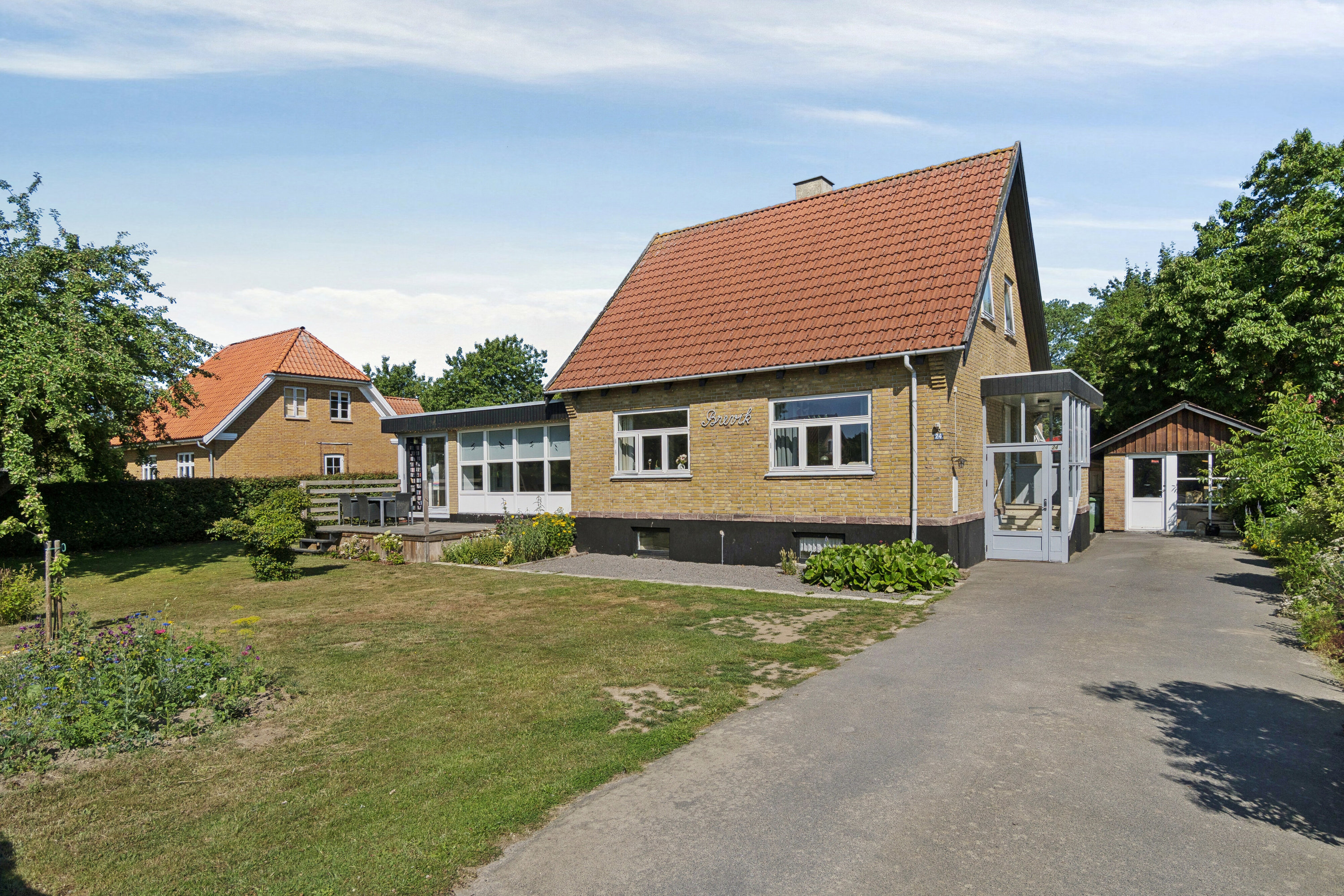Fremhævet set fra vejen billede i fuldskærmstilstand. Billede af Stavsdalvej 24, Østerlars, 3760 Gudhjem