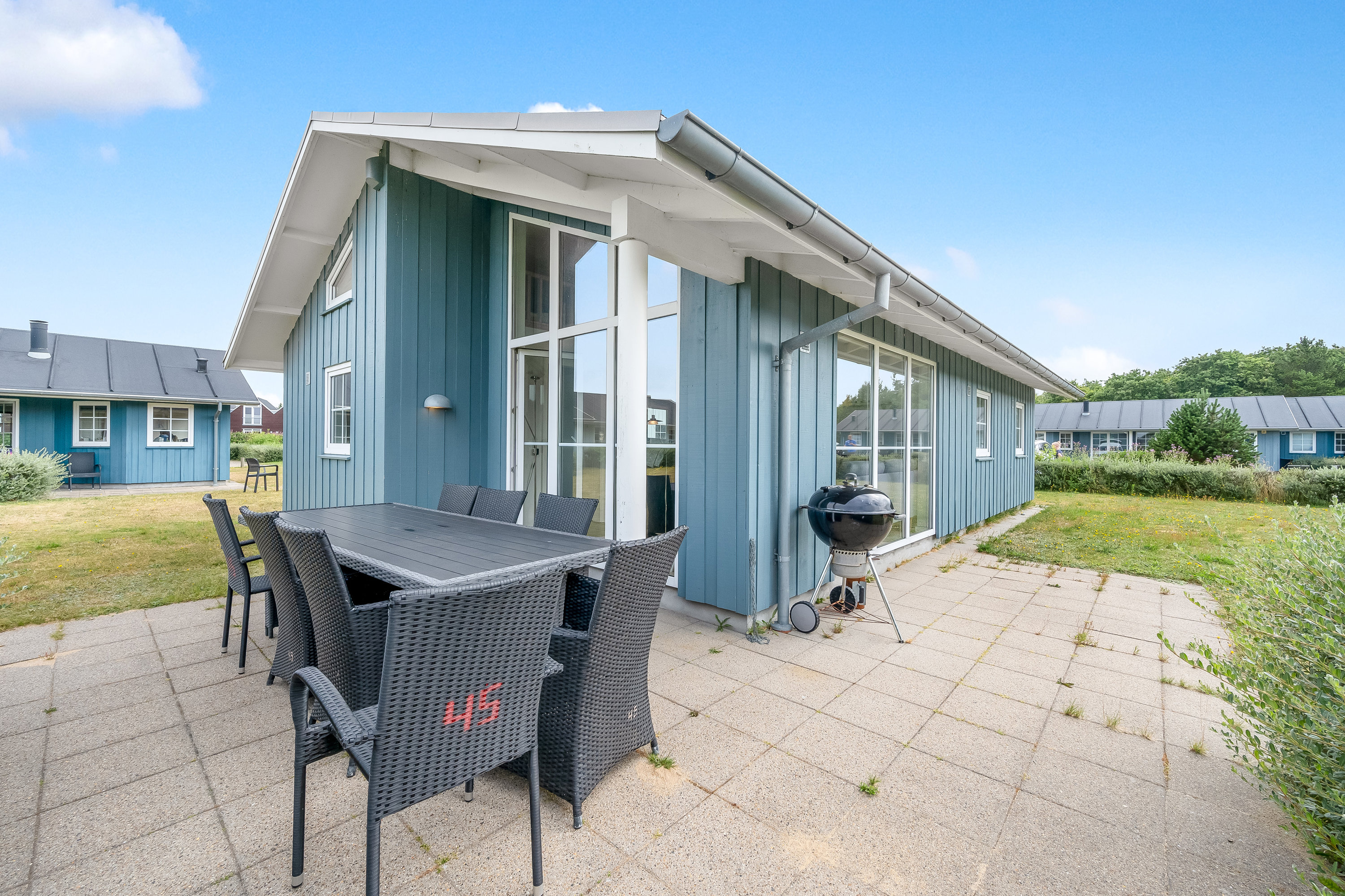 Fremhævet terrasse billede i fuldskærmstilstand. Billede af Lønne Feriepark 45, Lønne, 6830 Nørre Nebel