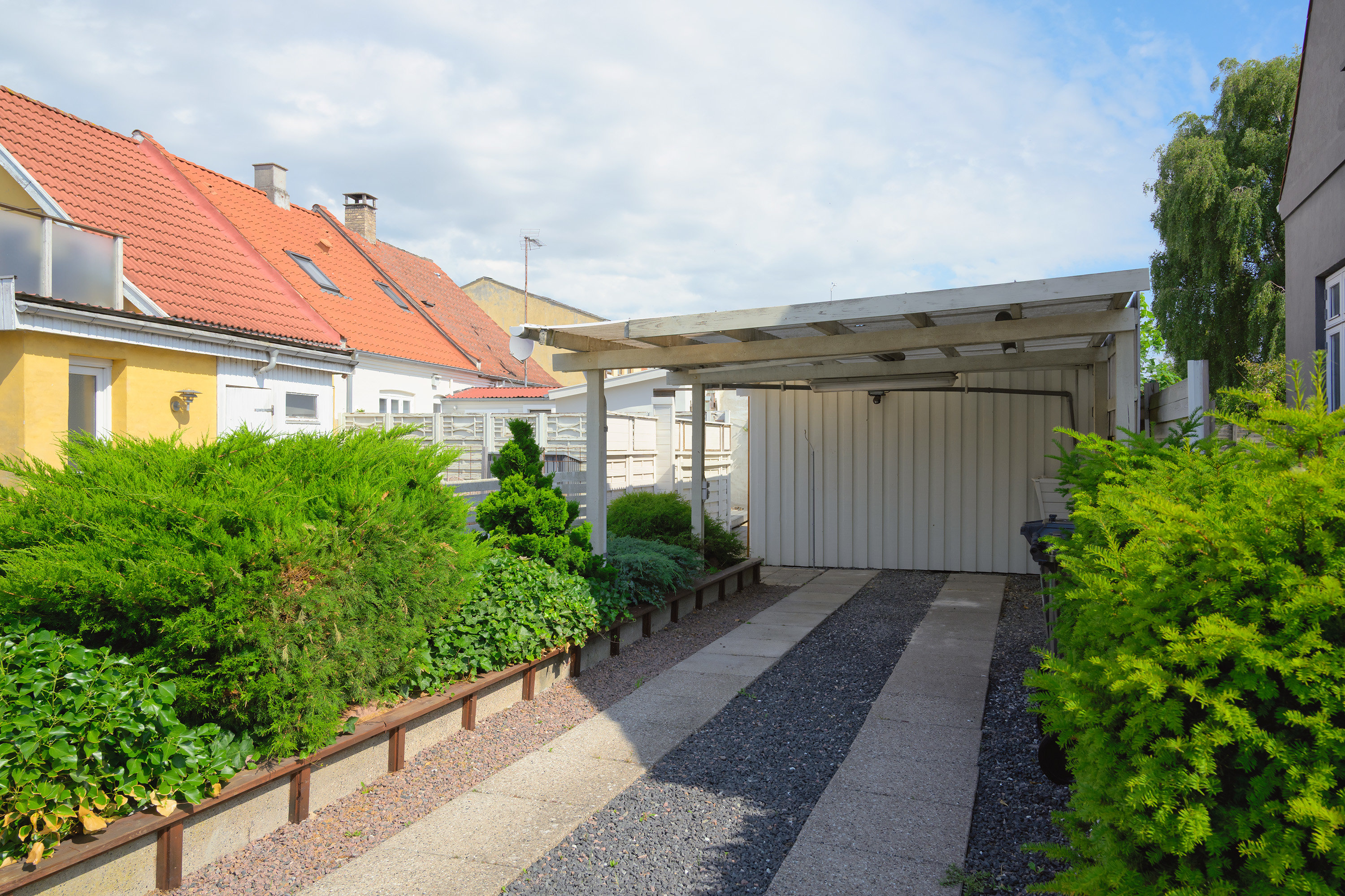 Fremhævet indkørsel billede i fuldskærmstilstand. Billede af Grønnegade 25, 4800 Nykøbing F
