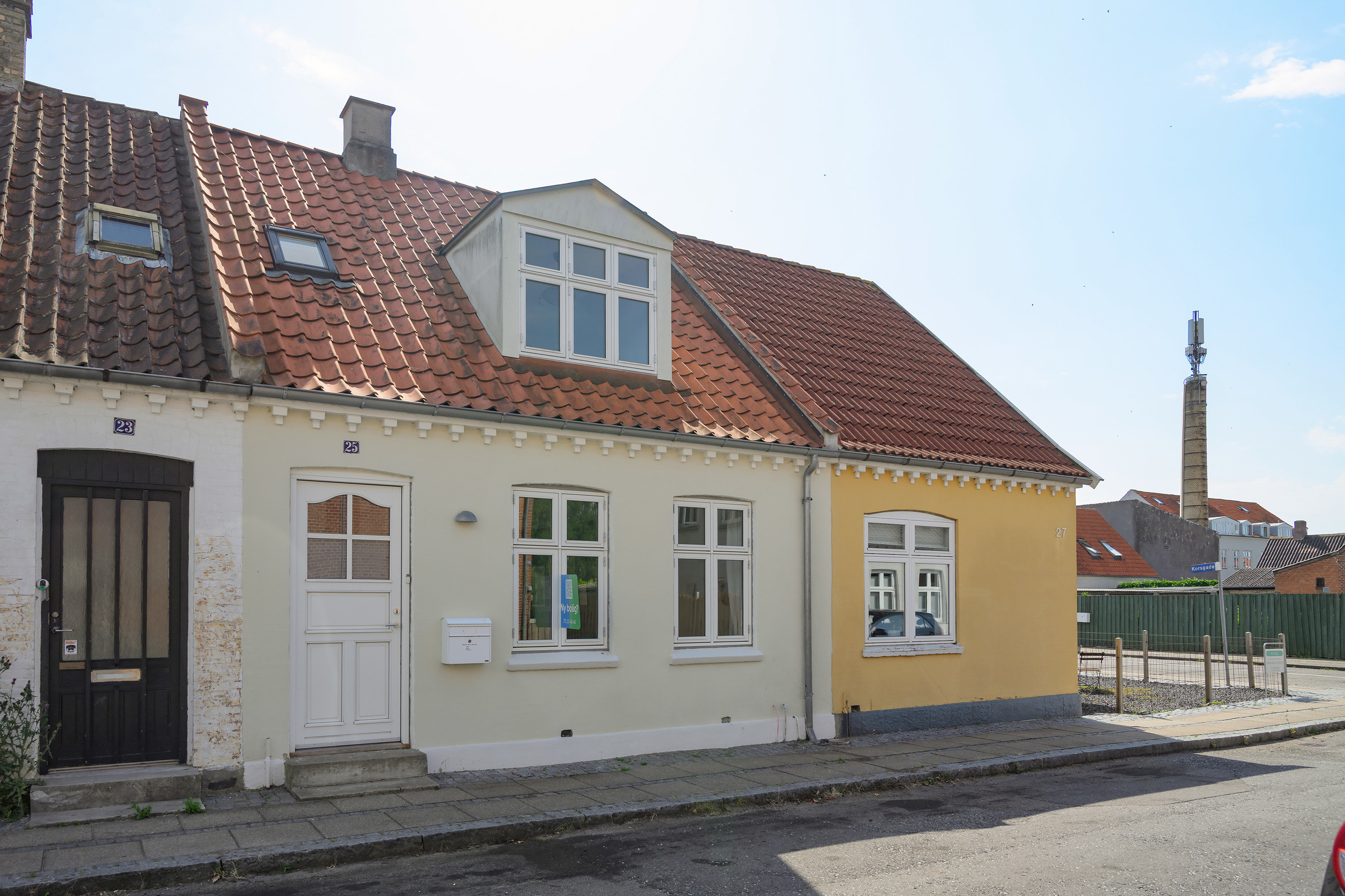 Fremhævet facade billede i fuldskærmstilstand. Billede af Grønnegade 25, 4800 Nykøbing F