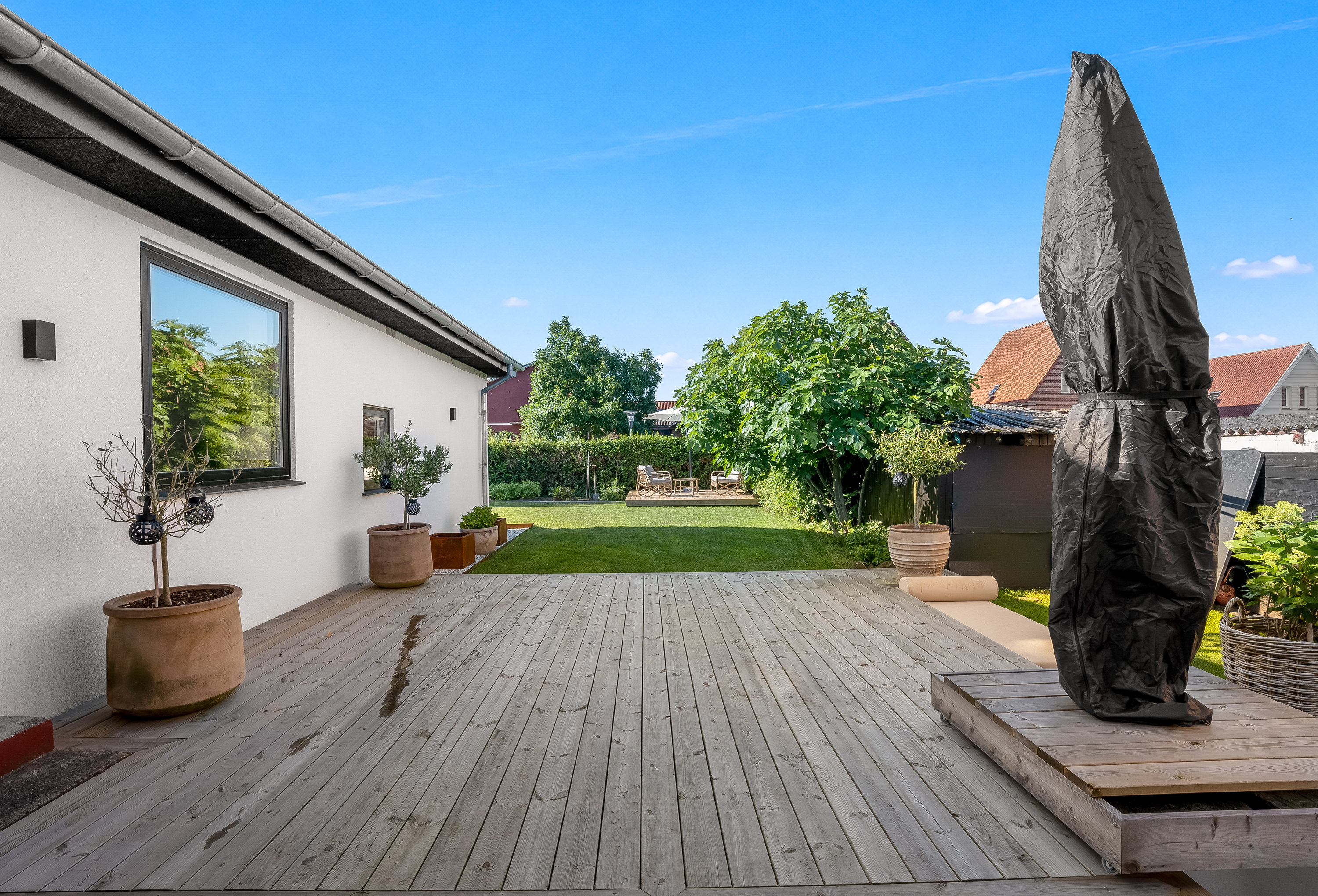 Fremhævet terrasse billede i fuldskærmstilstand. Billede af Søvænget 4, 4930 Maribo