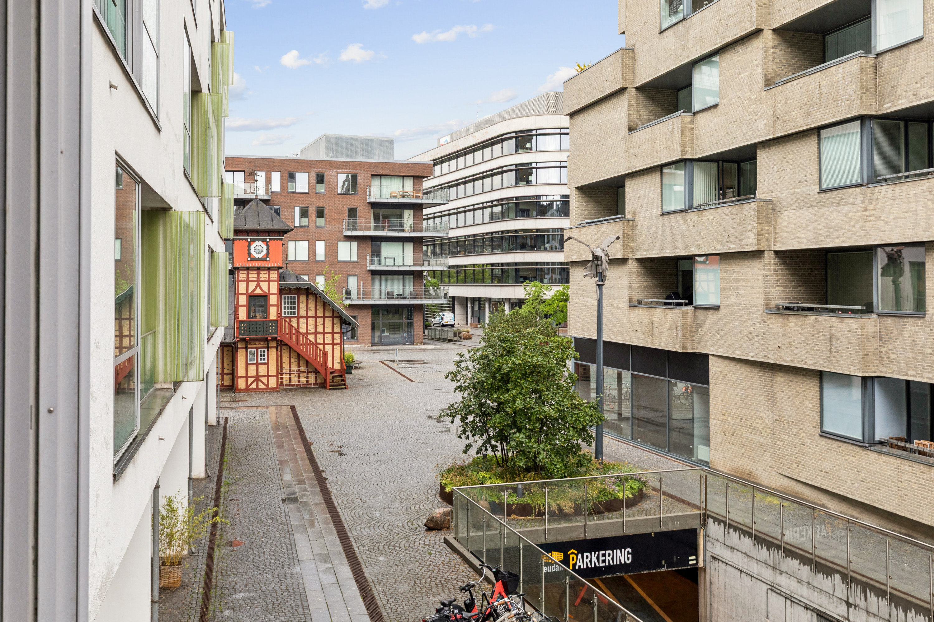 Fremhævet andet billede i fuldskærmstilstand. Billede af Amerika Plads 32B, 1. 4., 2100 København Ø