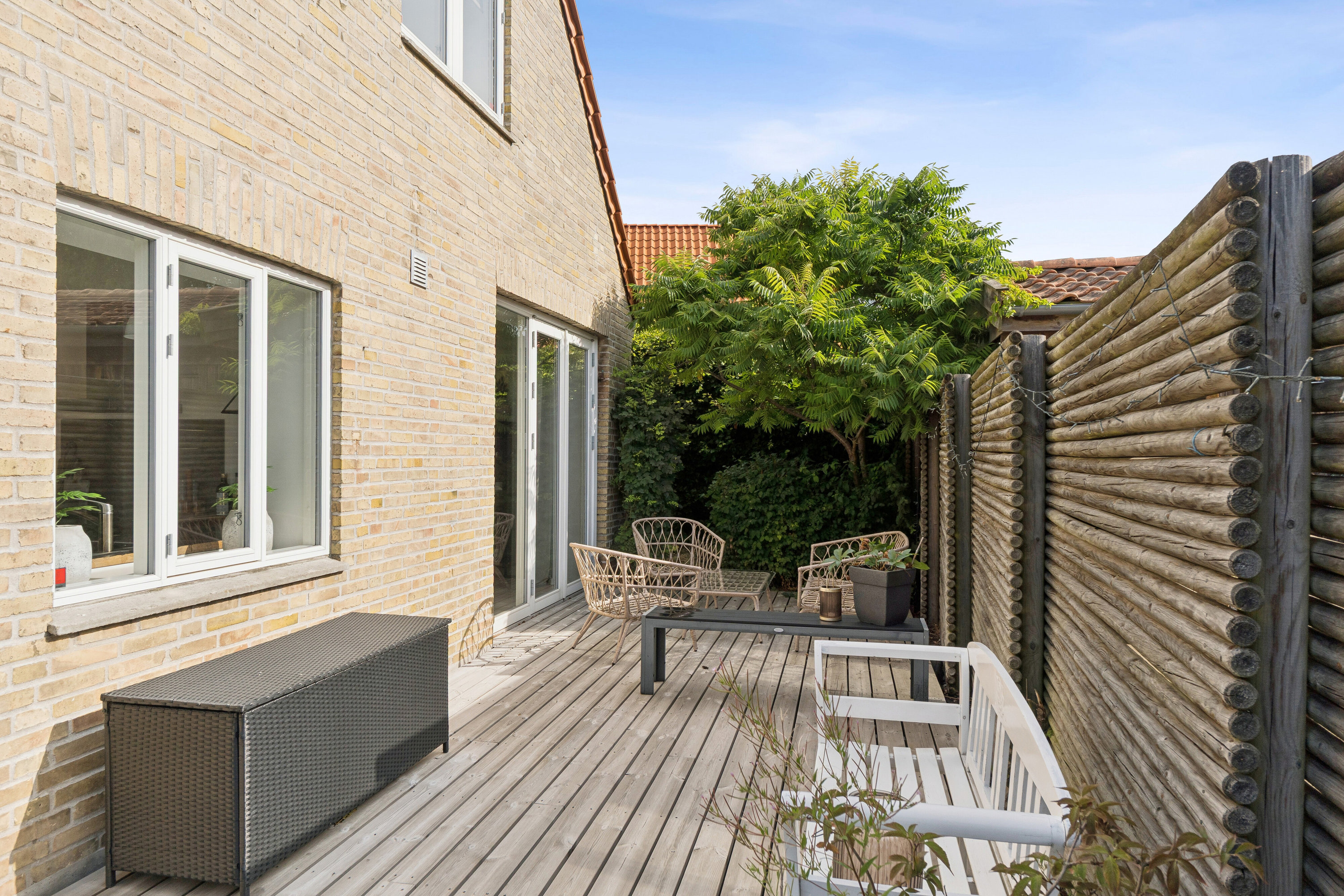 Fremhævet terrasse billede i fuldskærmstilstand. Billede af Broager 15, 2600 Glostrup