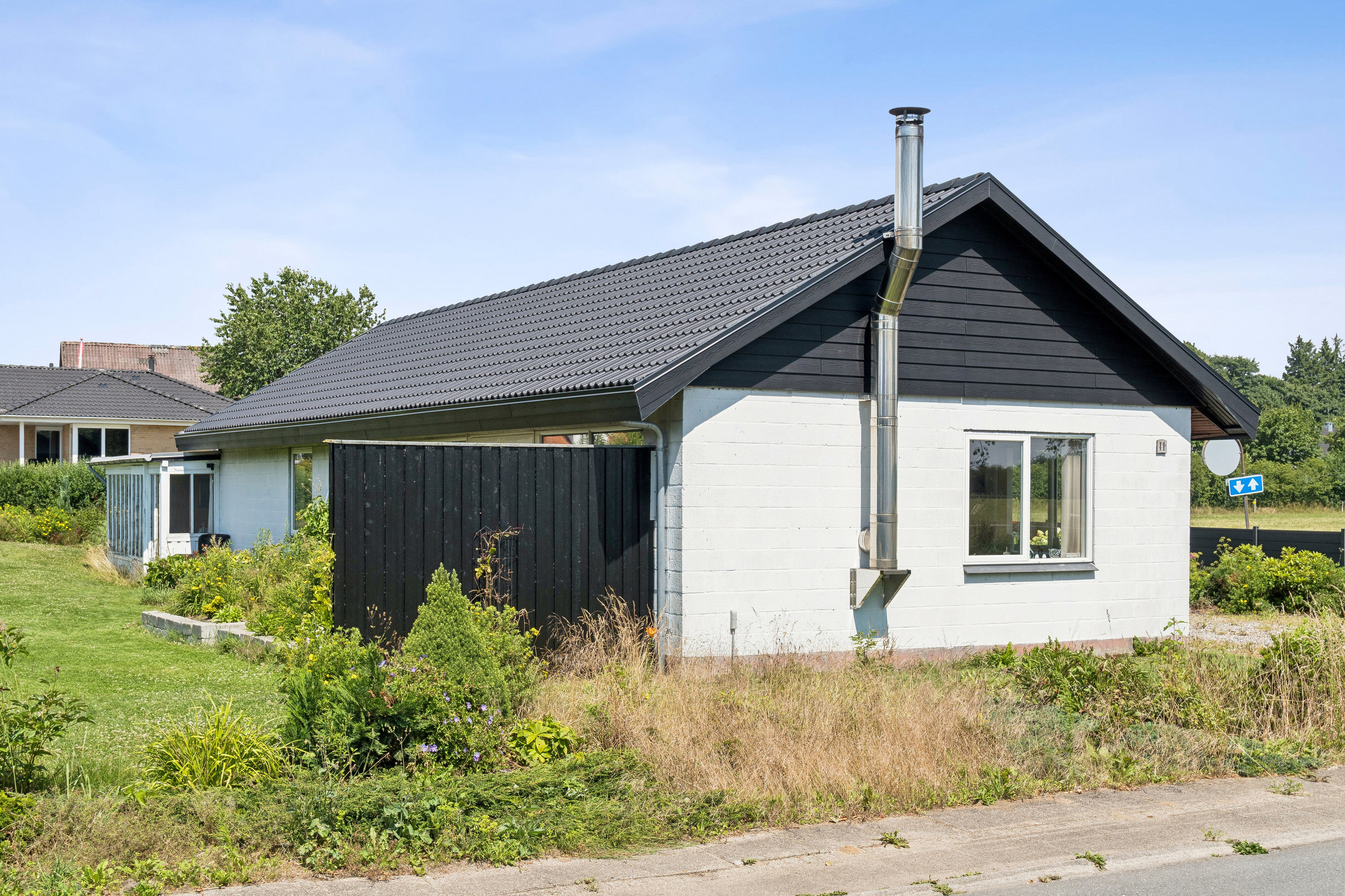 Fremhævet set fra vejen billede i fuldskærmstilstand. Billede af Gl Toft 11, Holbøl, 6340 Kruså