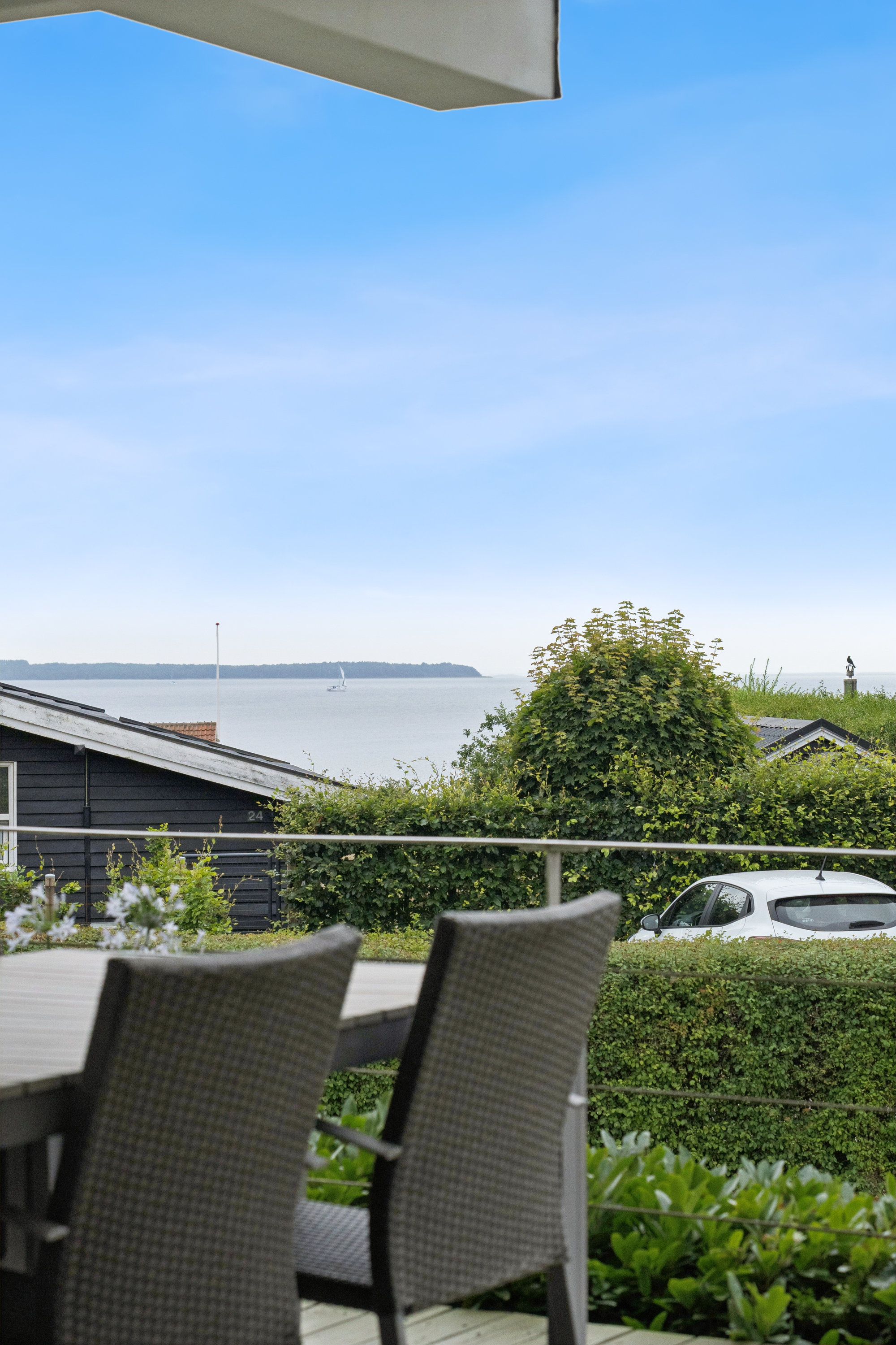 Fremhævet terrasse billede i fuldskærmstilstand. Billede af Højbovej 26, Egsmark Strand, 8400 Ebeltoft