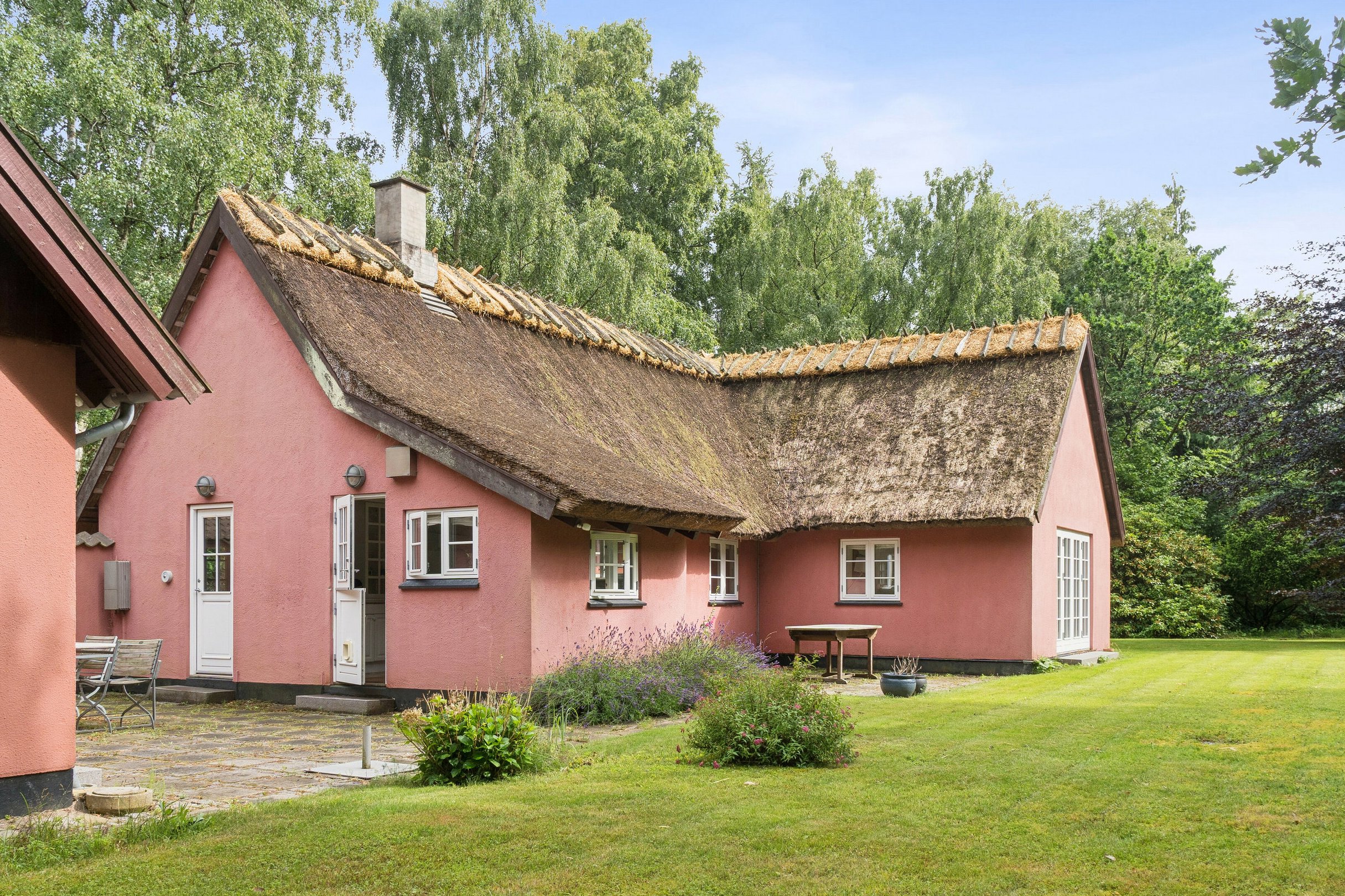 Fremhævet set fra haven billede i fuldskærmstilstand. Billede af Lyngfeldtsvej 11, Tibirke Sand, 3300 Frederiksværk