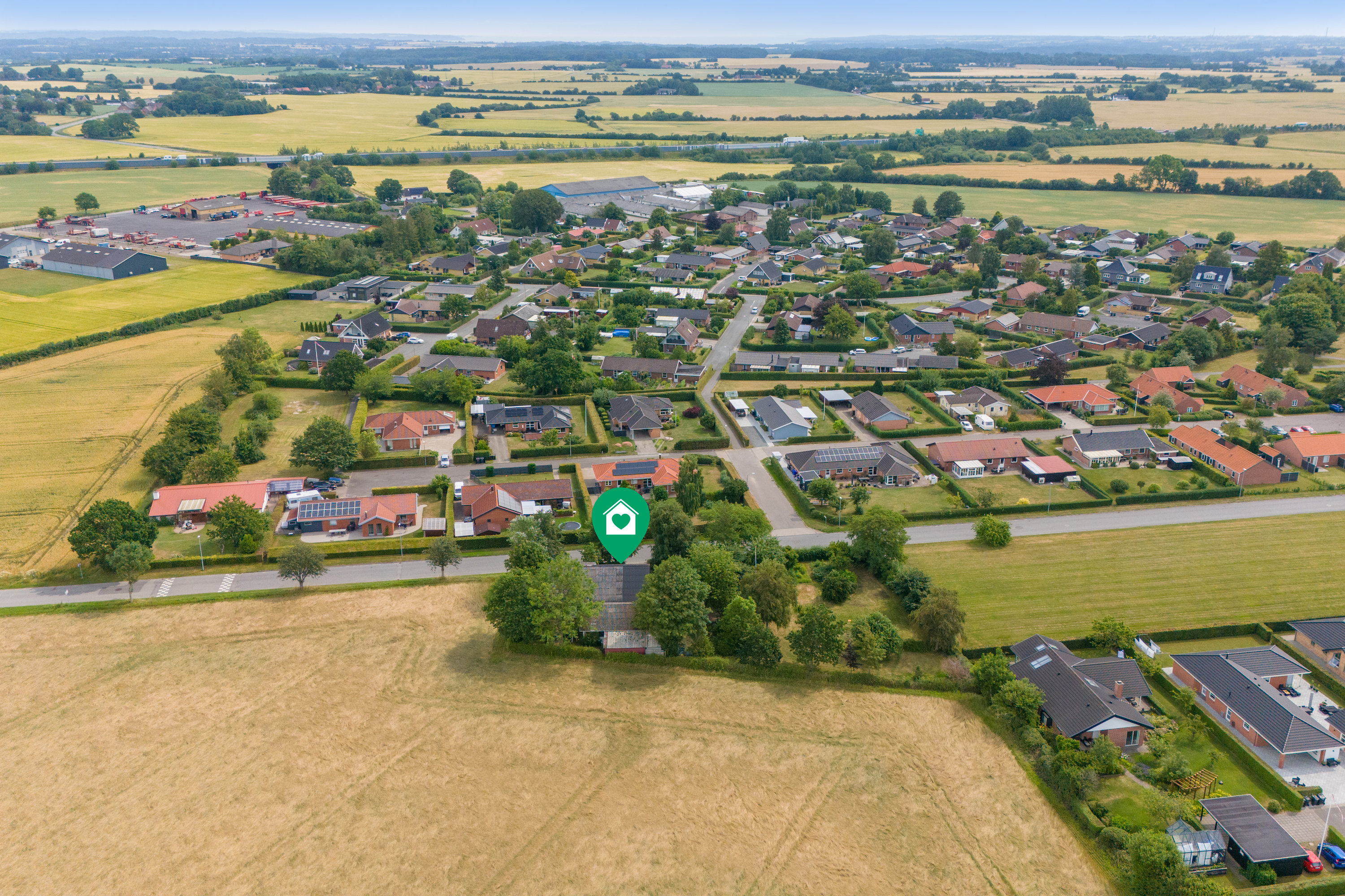 Fremhævet luftfoto billede i fuldskærmstilstand. Billede af Klattrupvej 15, Smidstrup, 7000 Fredericia
