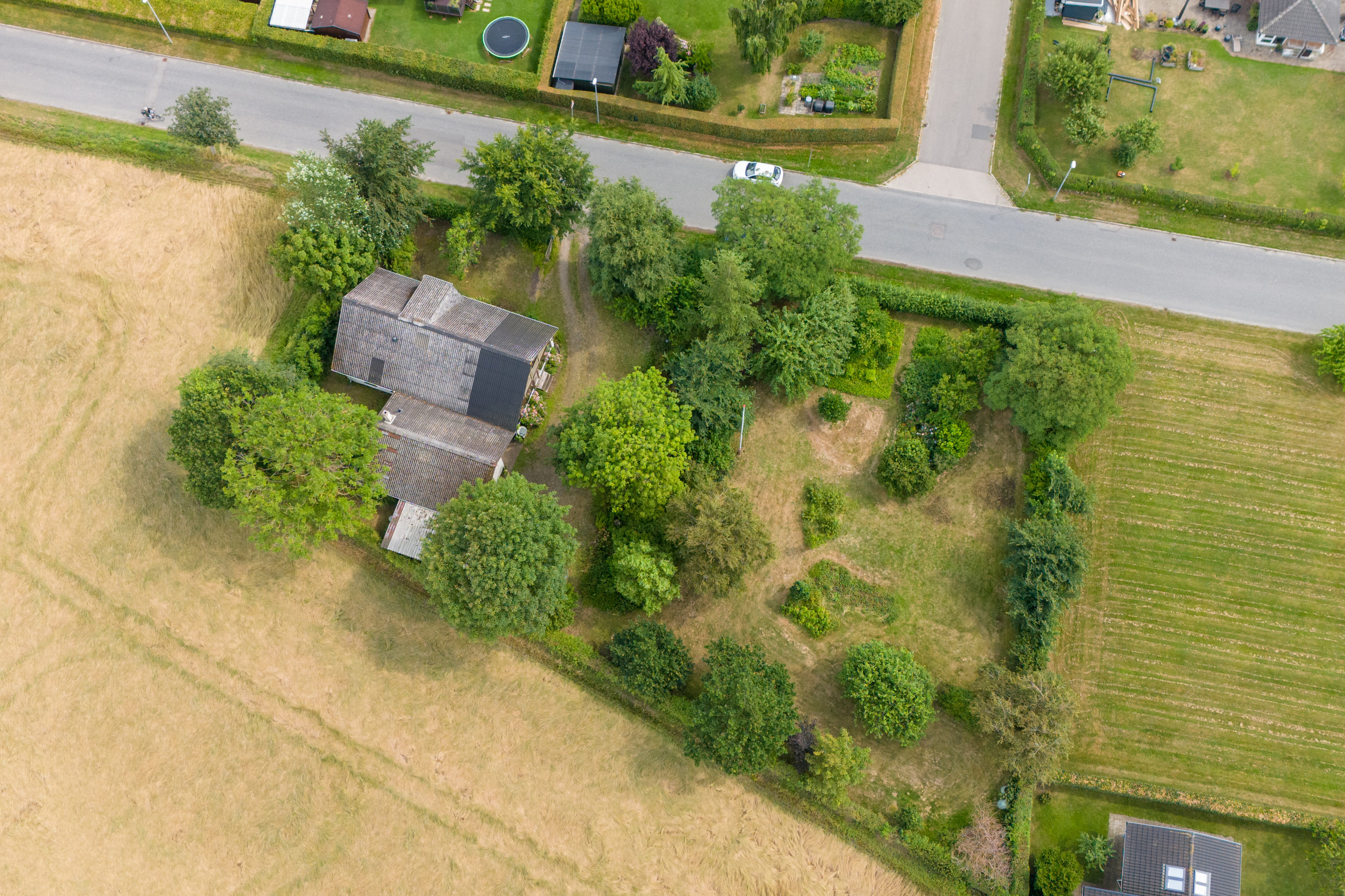 Fremhævet luftfoto billede i fuldskærmstilstand. Billede af Klattrupvej 15, Smidstrup, 7000 Fredericia