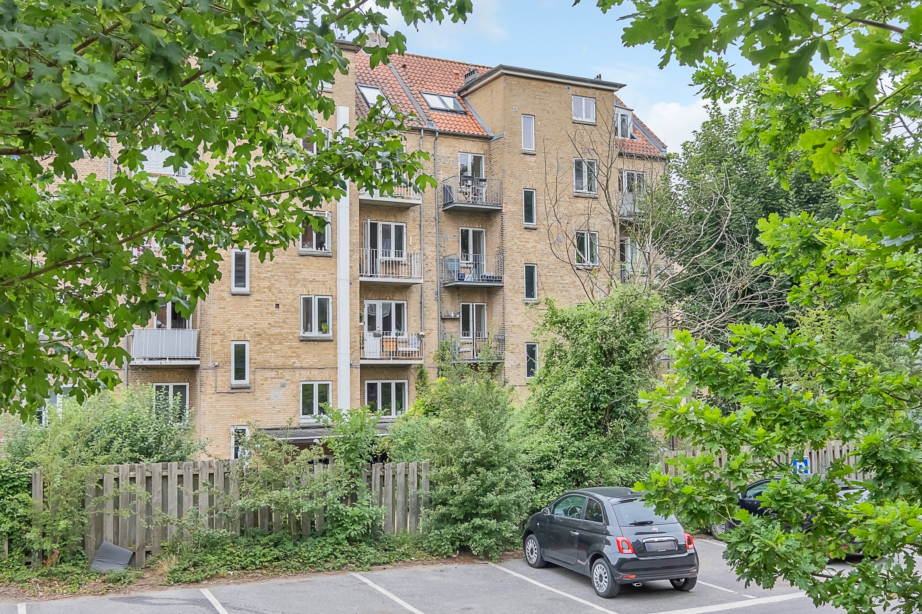 Fremhævet gårdmiljø billede i fuldskærmstilstand. Billede af Eckersbergsgade 19, st. th., 8000 Aarhus C