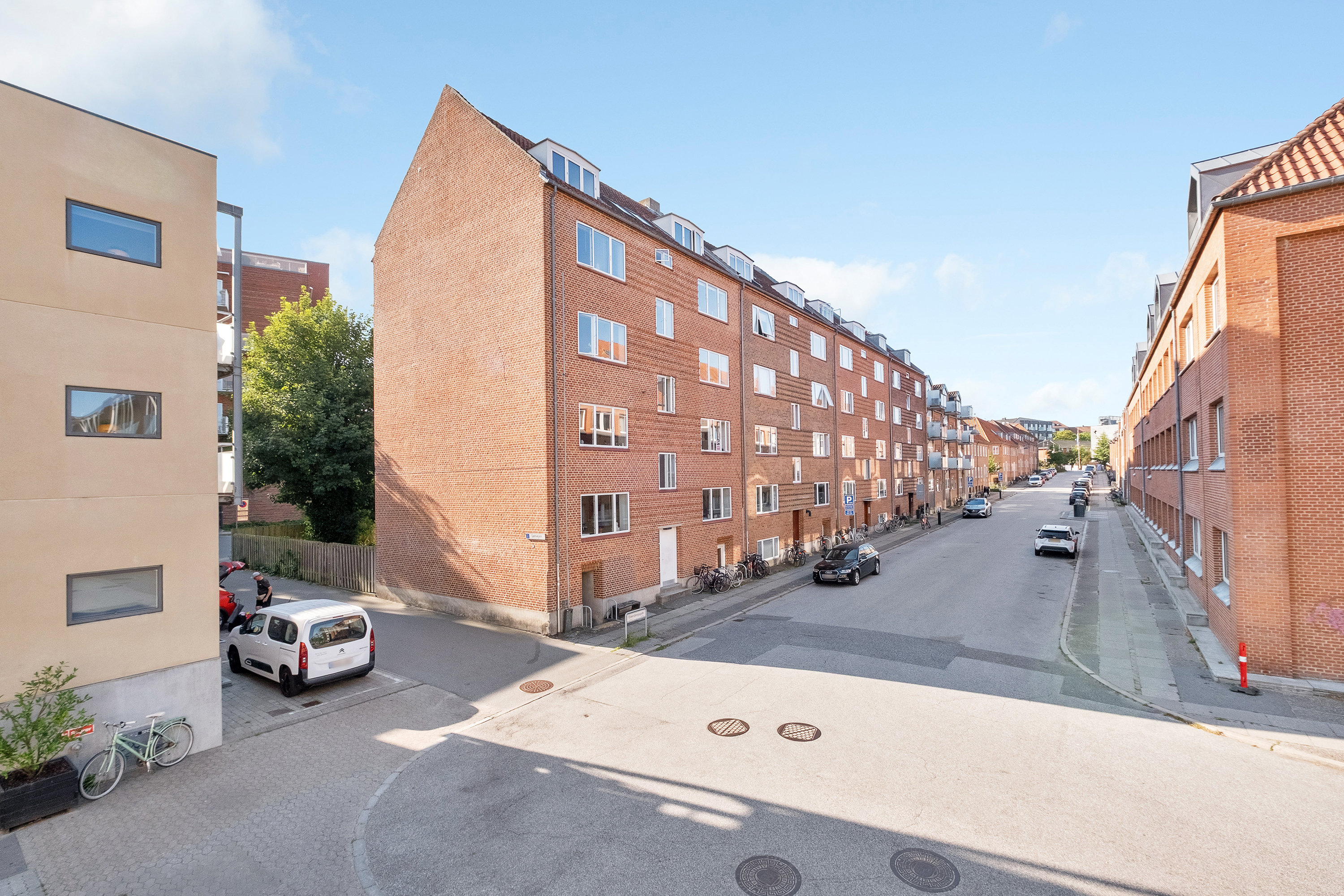 Fremhævet facade billede i fuldskærmstilstand. Billede af Eckersbergsgade 19, st. th., 8000 Aarhus C