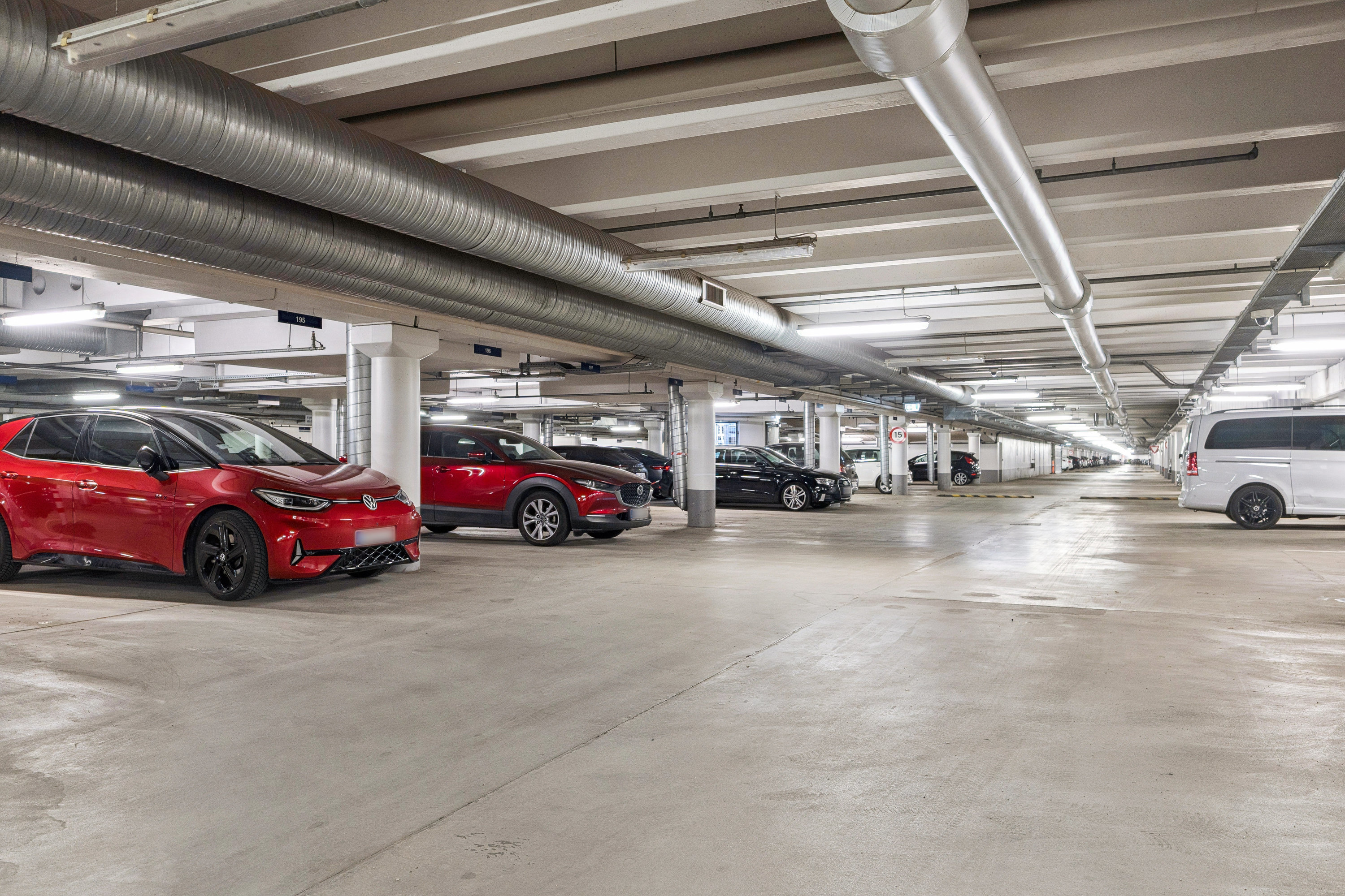 Fremhævet parkeringskælder billede i fuldskærmstilstand. Billede af Midtermolen 6, 1. mf., 2100 København Ø