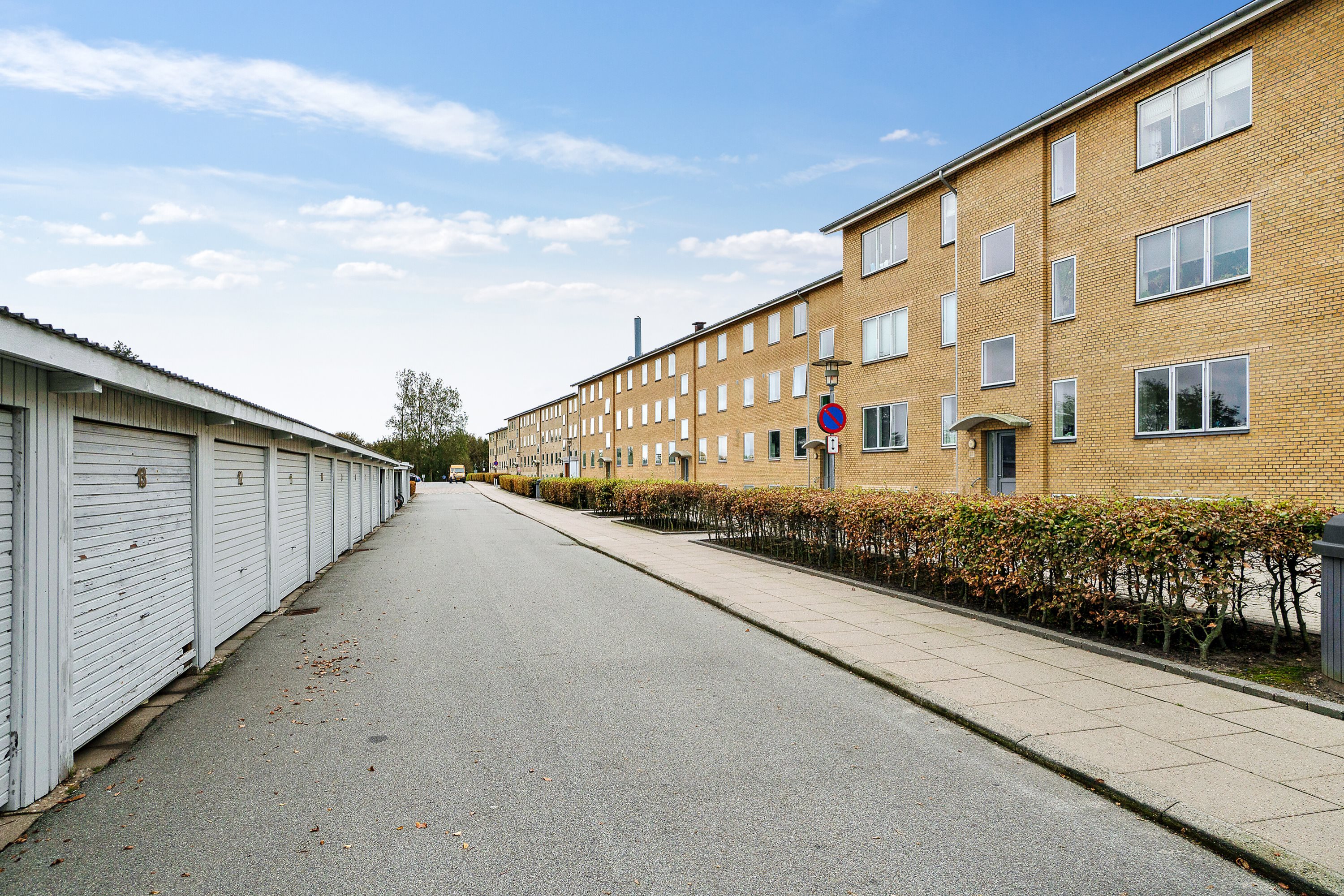 Fremhævet facade billede i fuldskærmstilstand. Billede af Stjernevej 19, 2. 4., Uhrhøj, 7100 Vejle