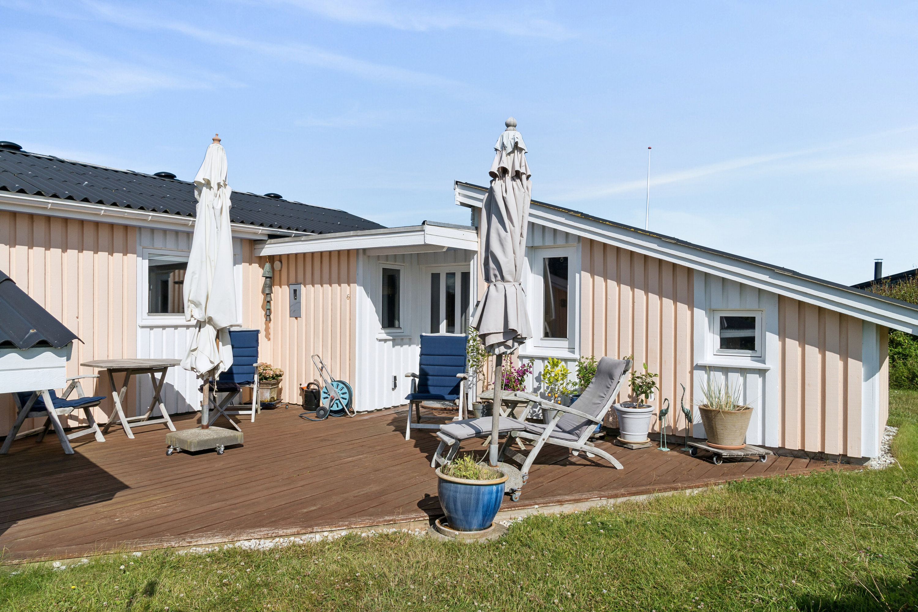 Fremhævet terrasse billede i fuldskærmstilstand. Billede af M Christensens Vej 43, Åsendrup, 9480 Løkken