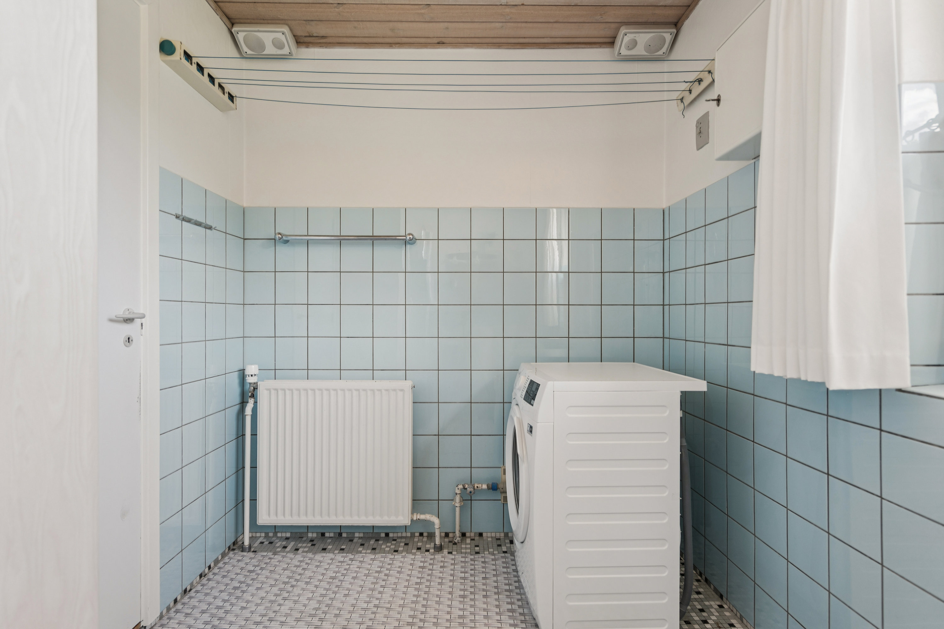 Fremhævet badeværelse billede i fuldskærmstilstand. Billede af Godske Lindenovs Vej 35, Gug, 9210 Aalborg SØ