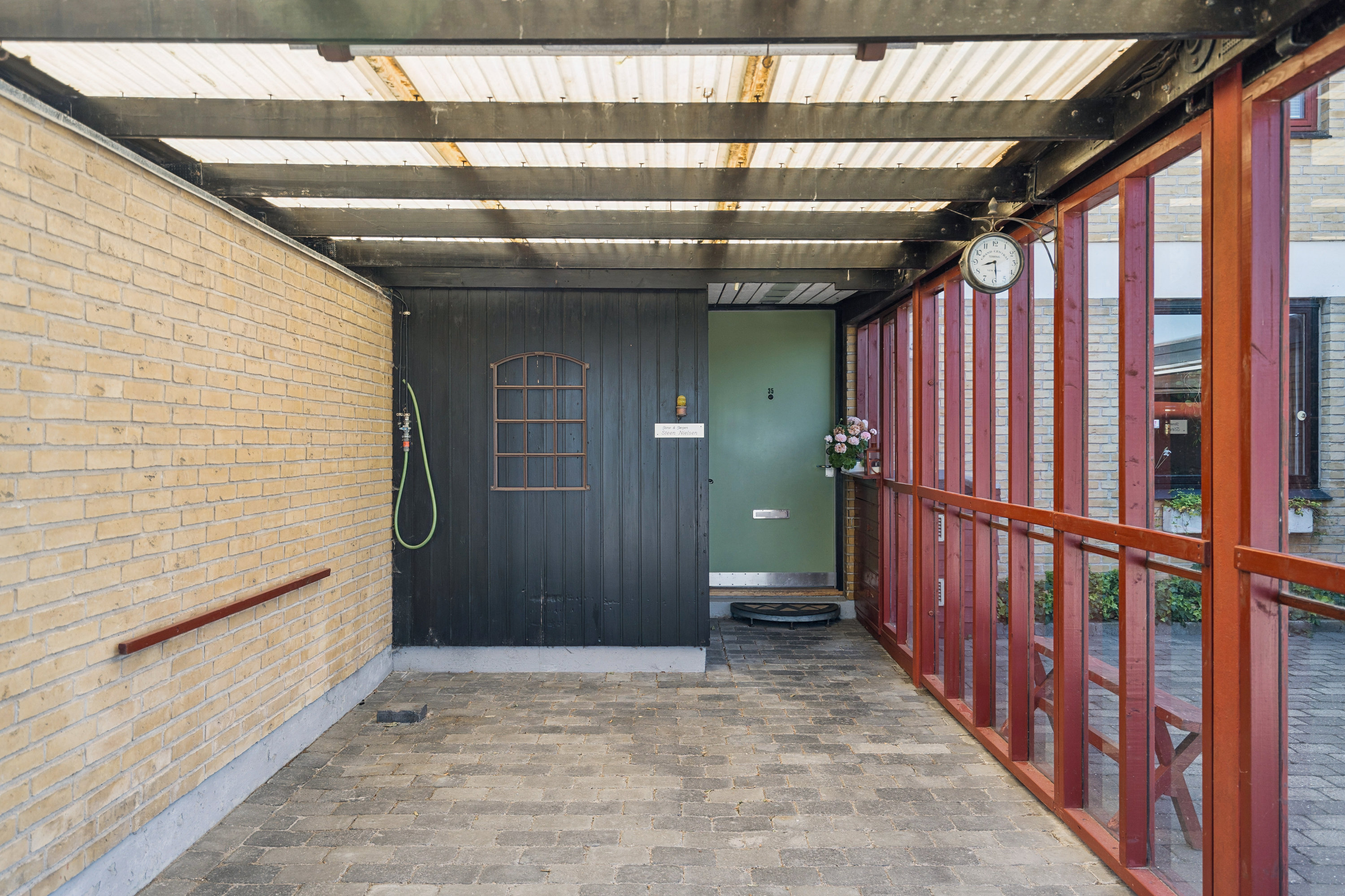 Fremhævet stald billede i fuldskærmstilstand. Billede af Godske Lindenovs Vej 35, Gug, 9210 Aalborg SØ