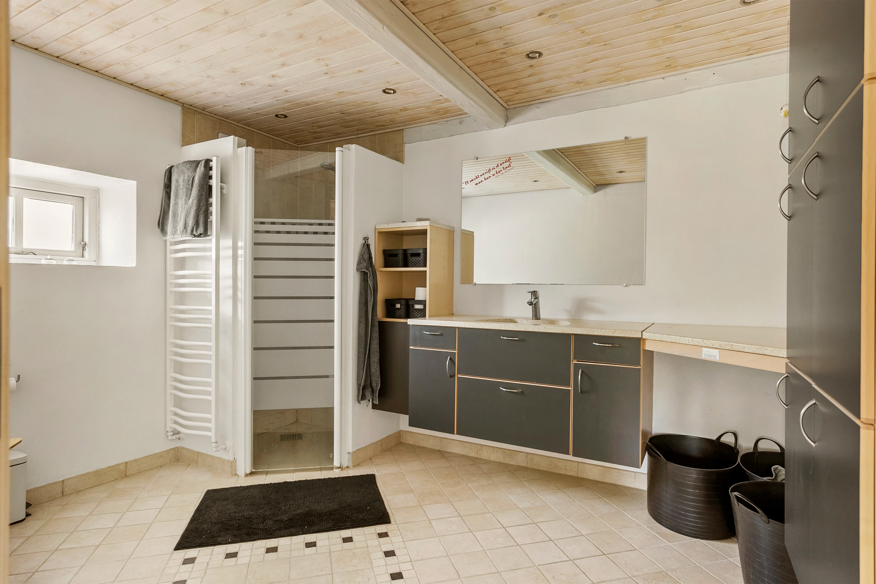 Fremhævet badeværelse billede i fuldskærmstilstand. Billede af Brunbjergvej 6, Løjt Kirkeby, 6200 Aabenraa