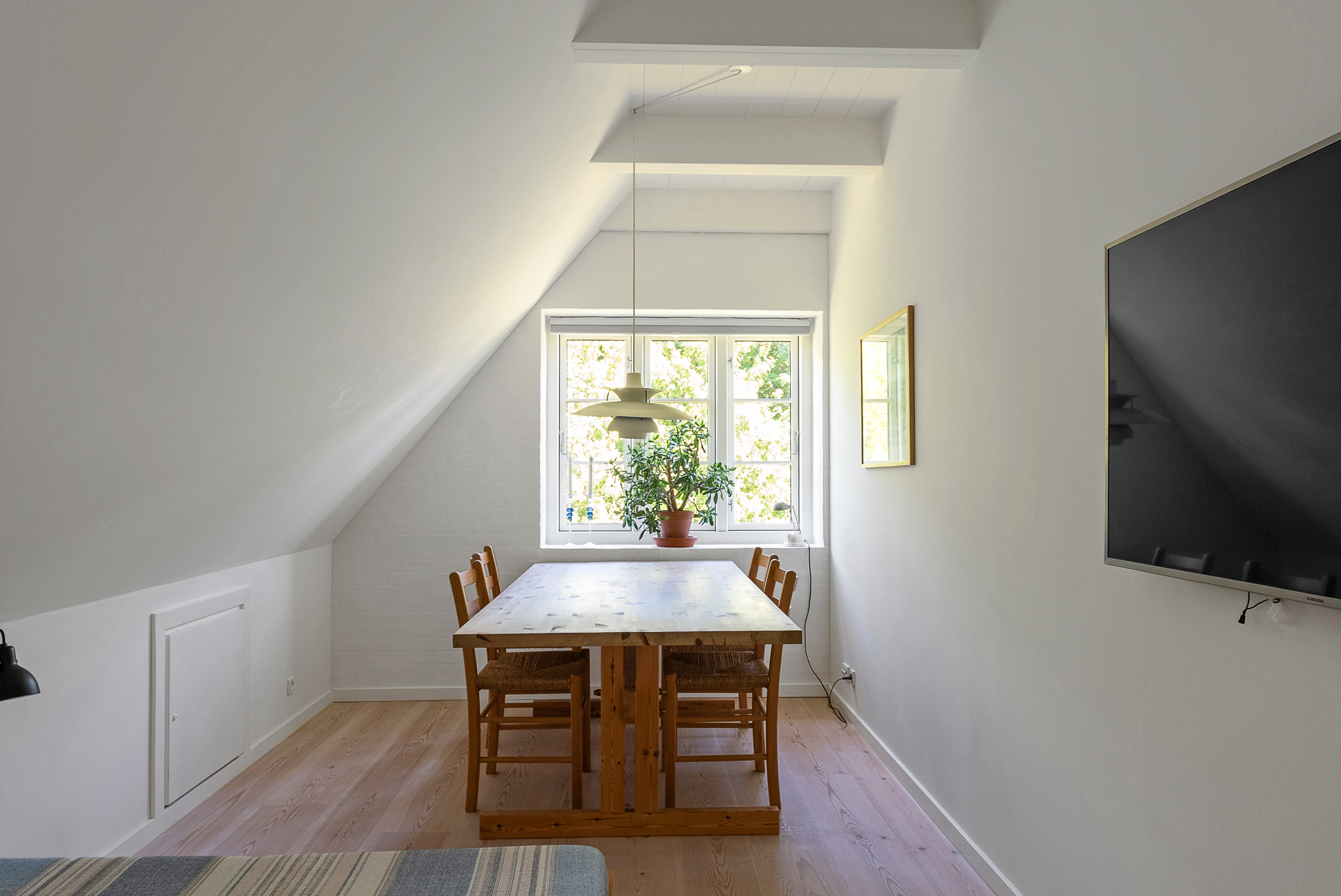 Fremhævet stue billede i fuldskærmstilstand. Billede af Søbovej 6, V Hæsinge, 5672 Broby