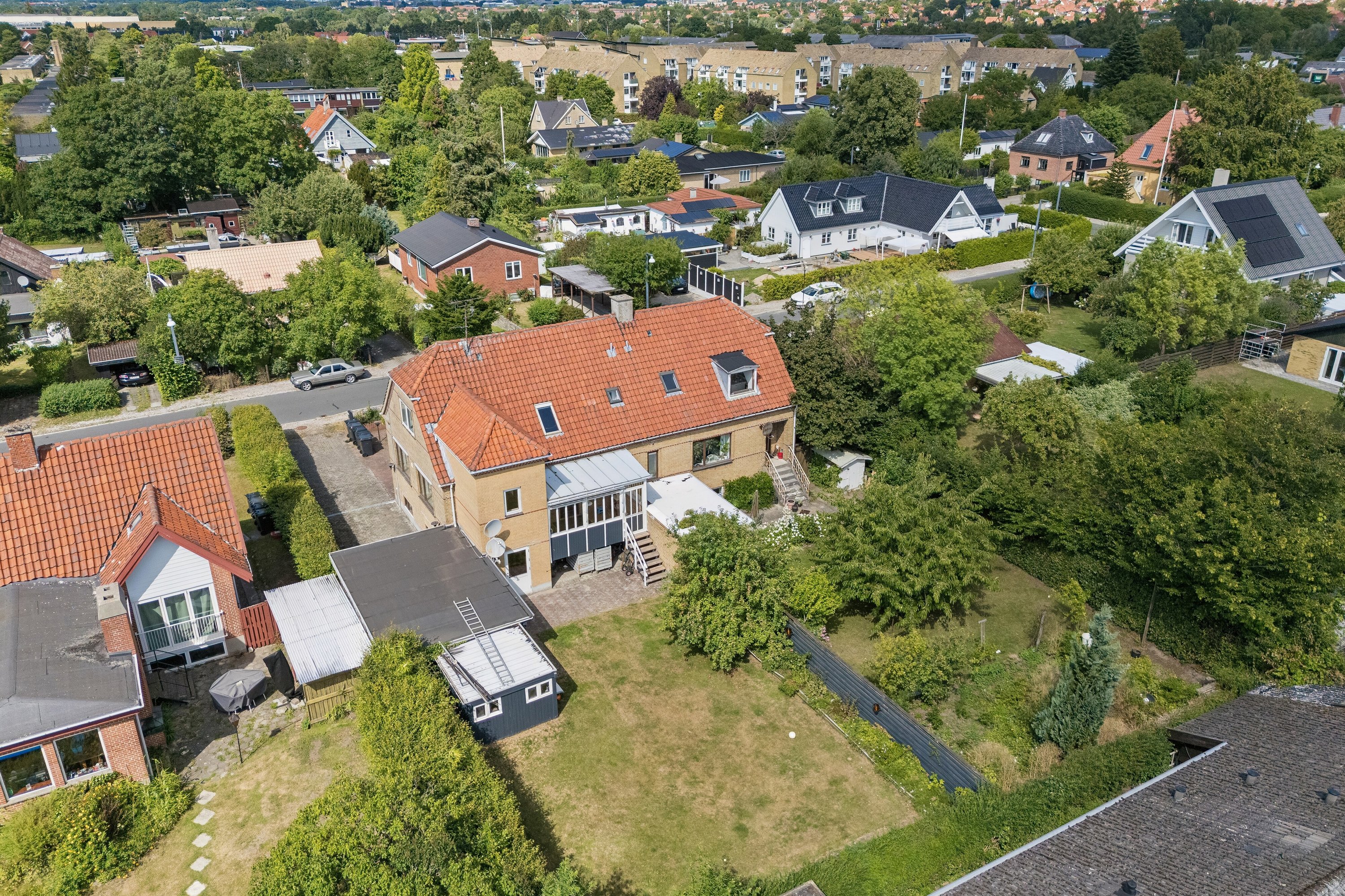 Fremhævet luftfoto billede i fuldskærmstilstand. Billede af Grønlunds Alle 21, 2610 Rødovre