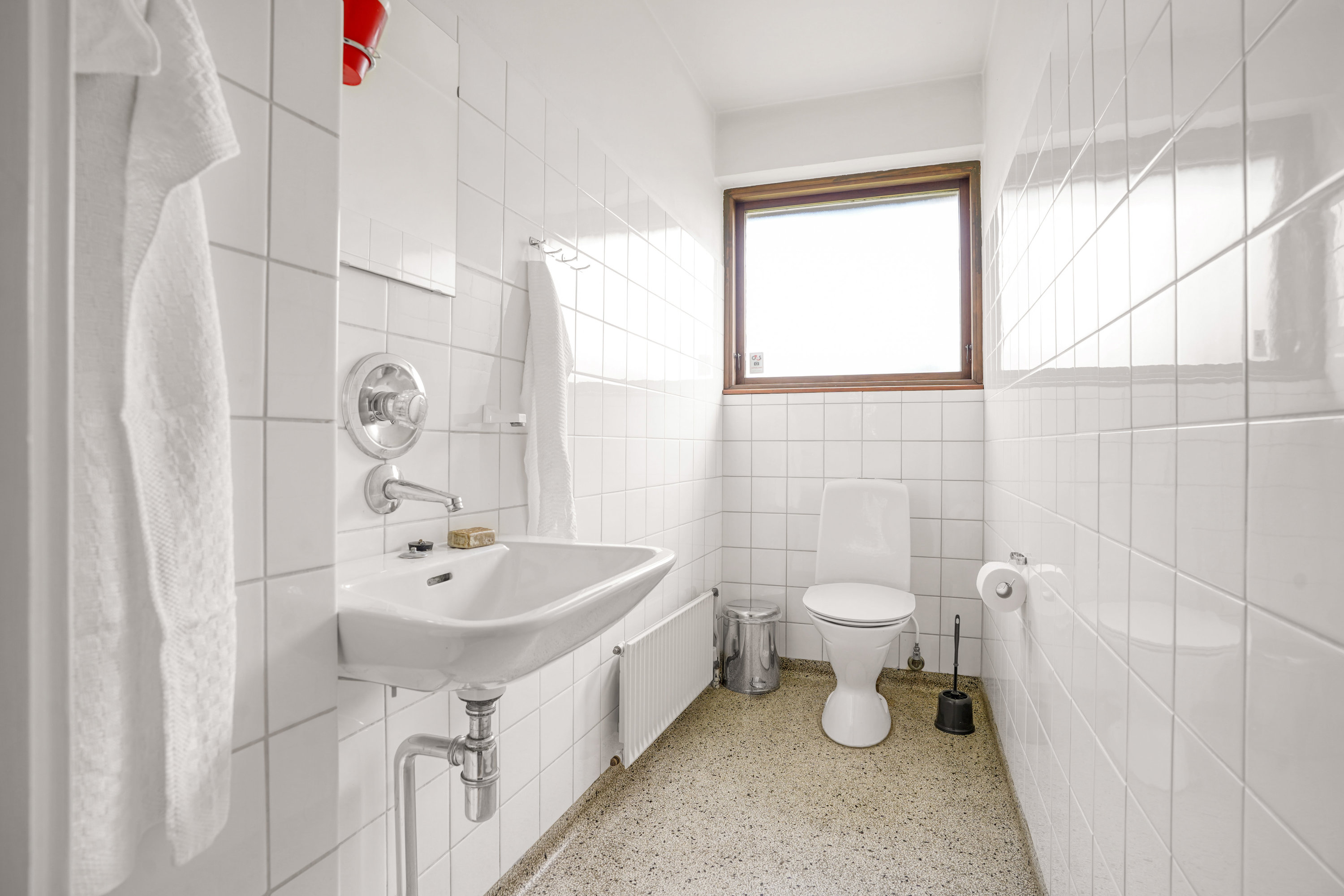 Fremhævet toilet billede i fuldskærmstilstand. Billede af Sparretornvej 22, 5230 Odense M