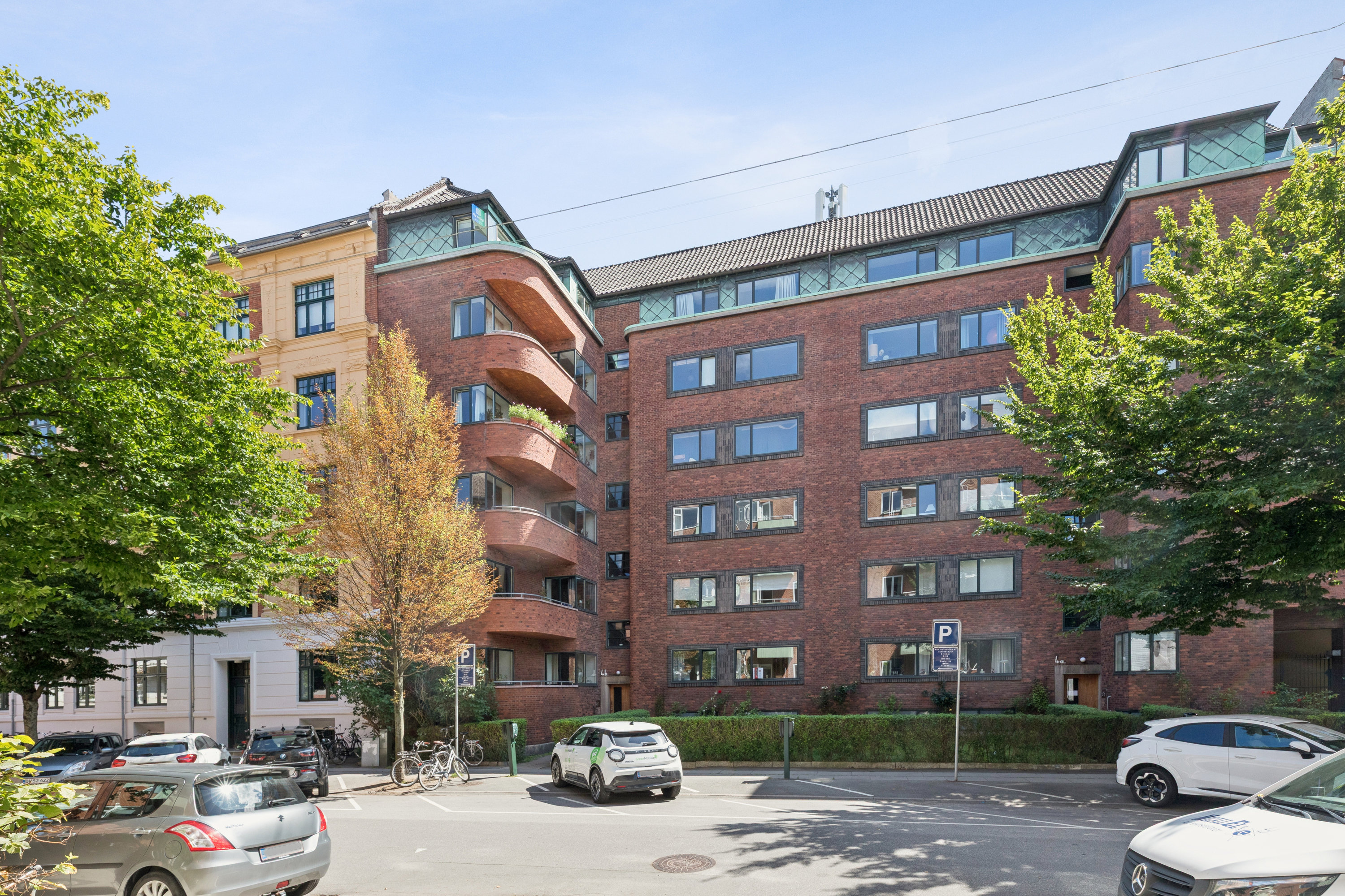 Fremhævet ejendommen billede i fuldskærmstilstand. Billede af Harsdorffsvej 4B, 5. tv., 1874 Frederiksberg C