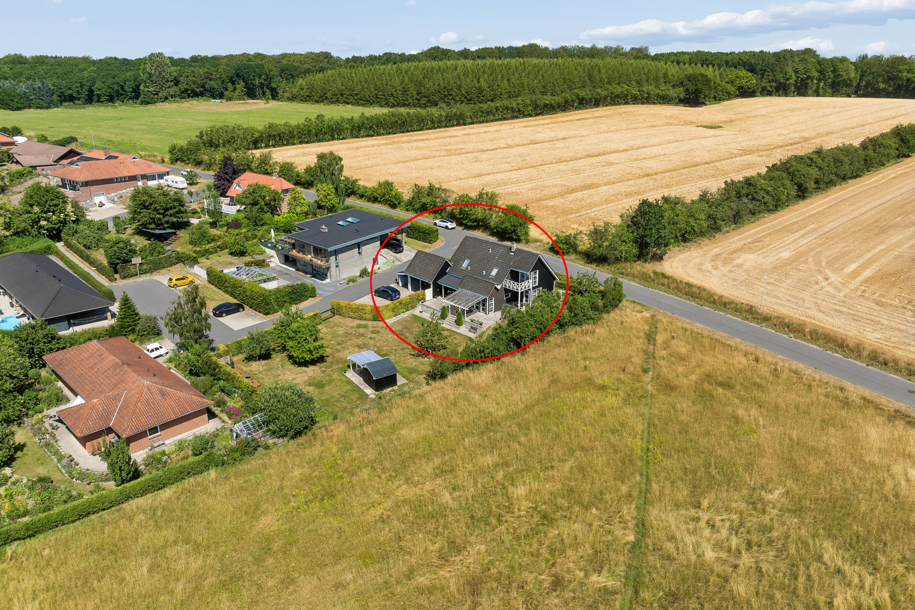 Fremhævet luftfoto billede i fuldskærmstilstand. Billede af Skovbrynet 31, Pindstrup, 8550 Ryomgård