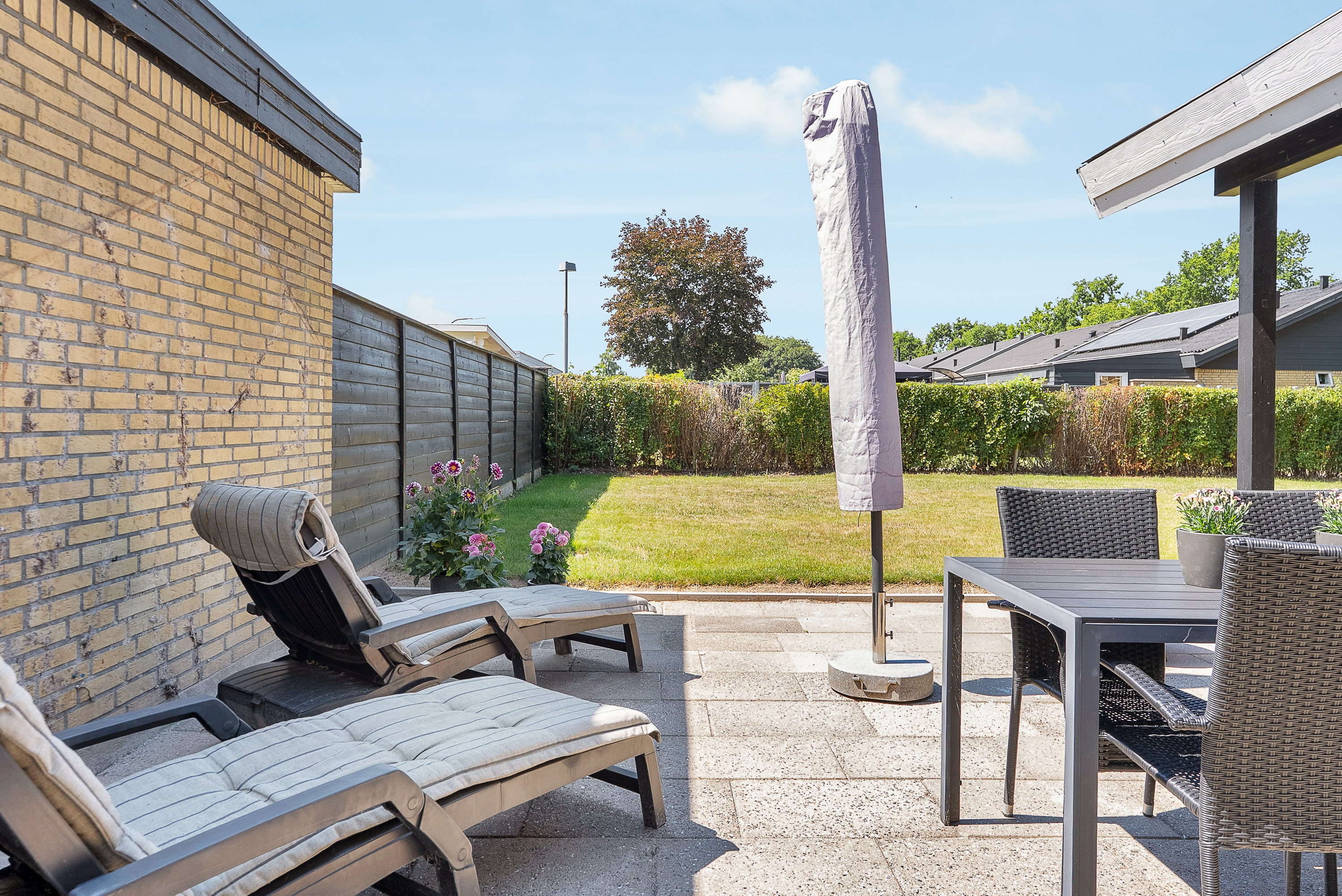 Fremhævet terrasse billede i fuldskærmstilstand. Billede af Guldsmedevænget 101, Hjallese, 5260 Odense S