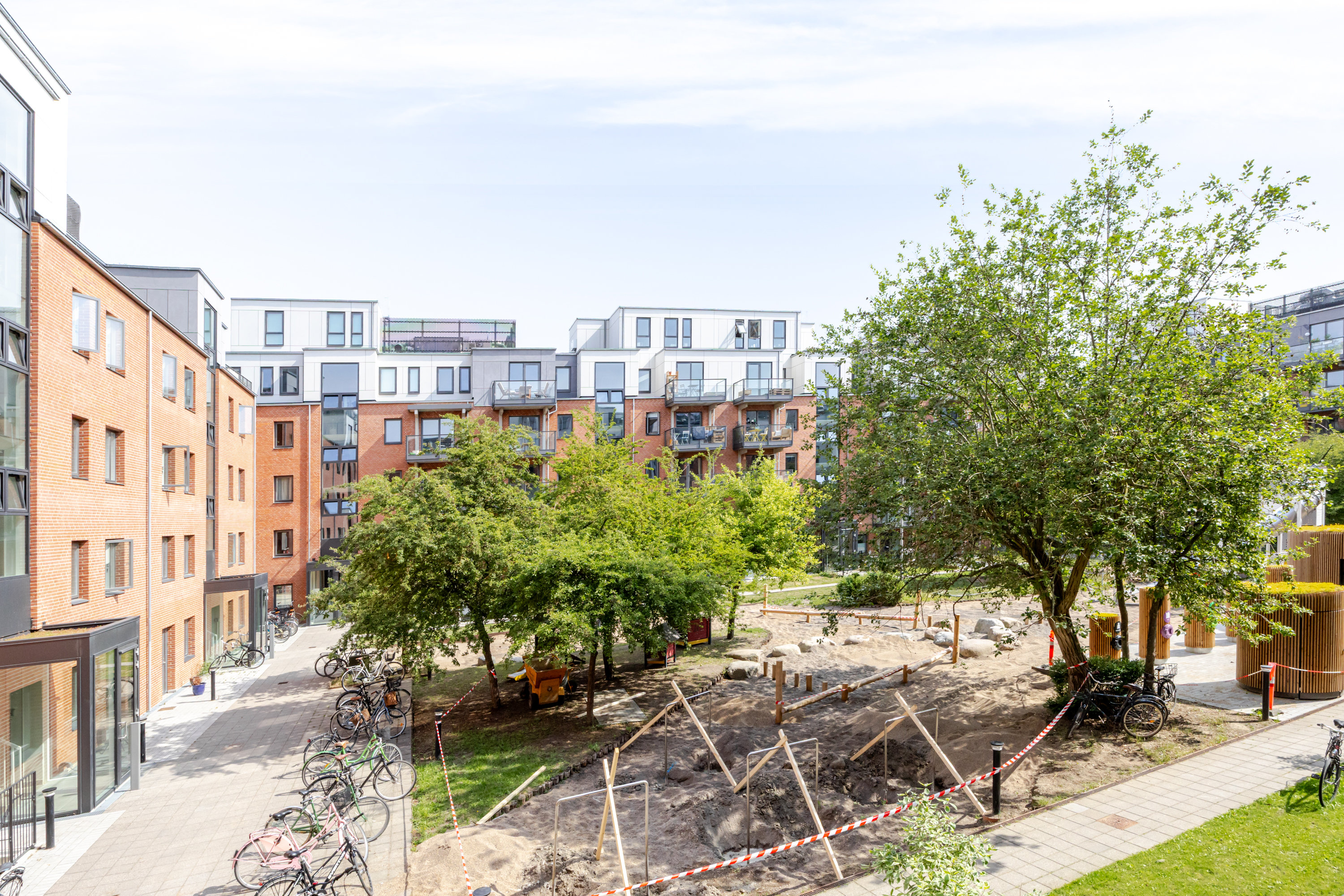Fremhævet andet billede i fuldskærmstilstand. Billede af Mjølnerparken 24, 1. th., 2200 København N