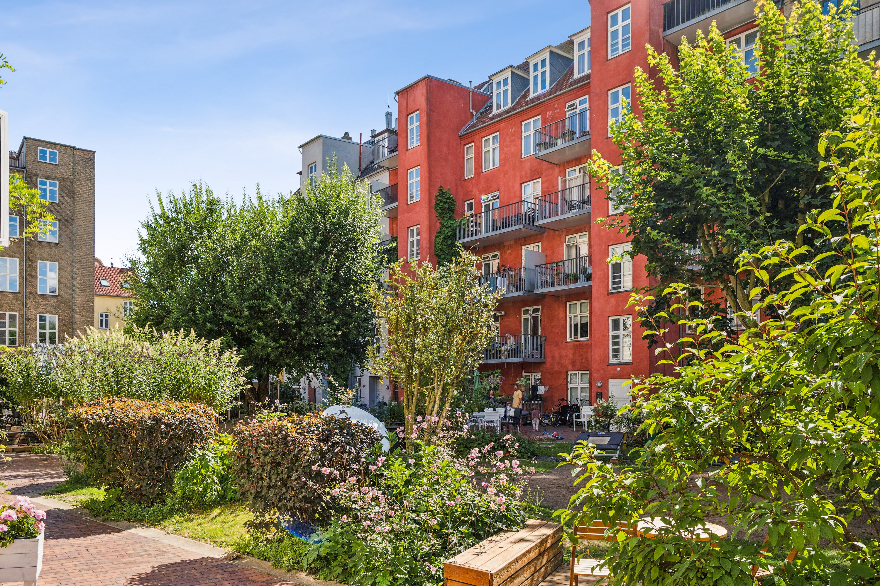 Fremhævet gårdmiljø billede i fuldskærmstilstand. Billede af Hallandsgade 6B, 5. th., 2300 København S