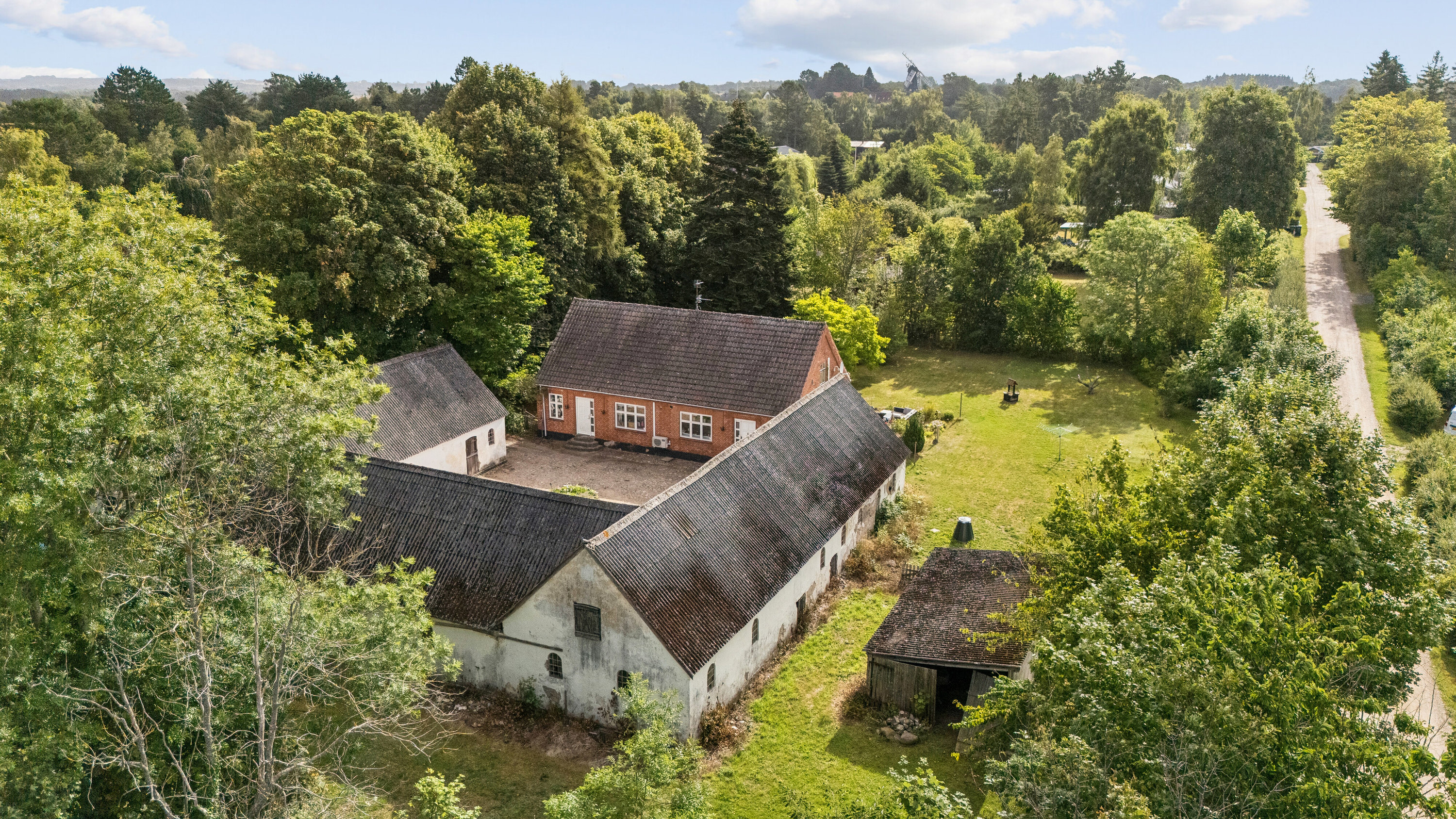 Fremhævet luftfoto billede i fuldskærmstilstand. Billede af Smidsholmvej 10, Hønsinge L, 4560 Vig