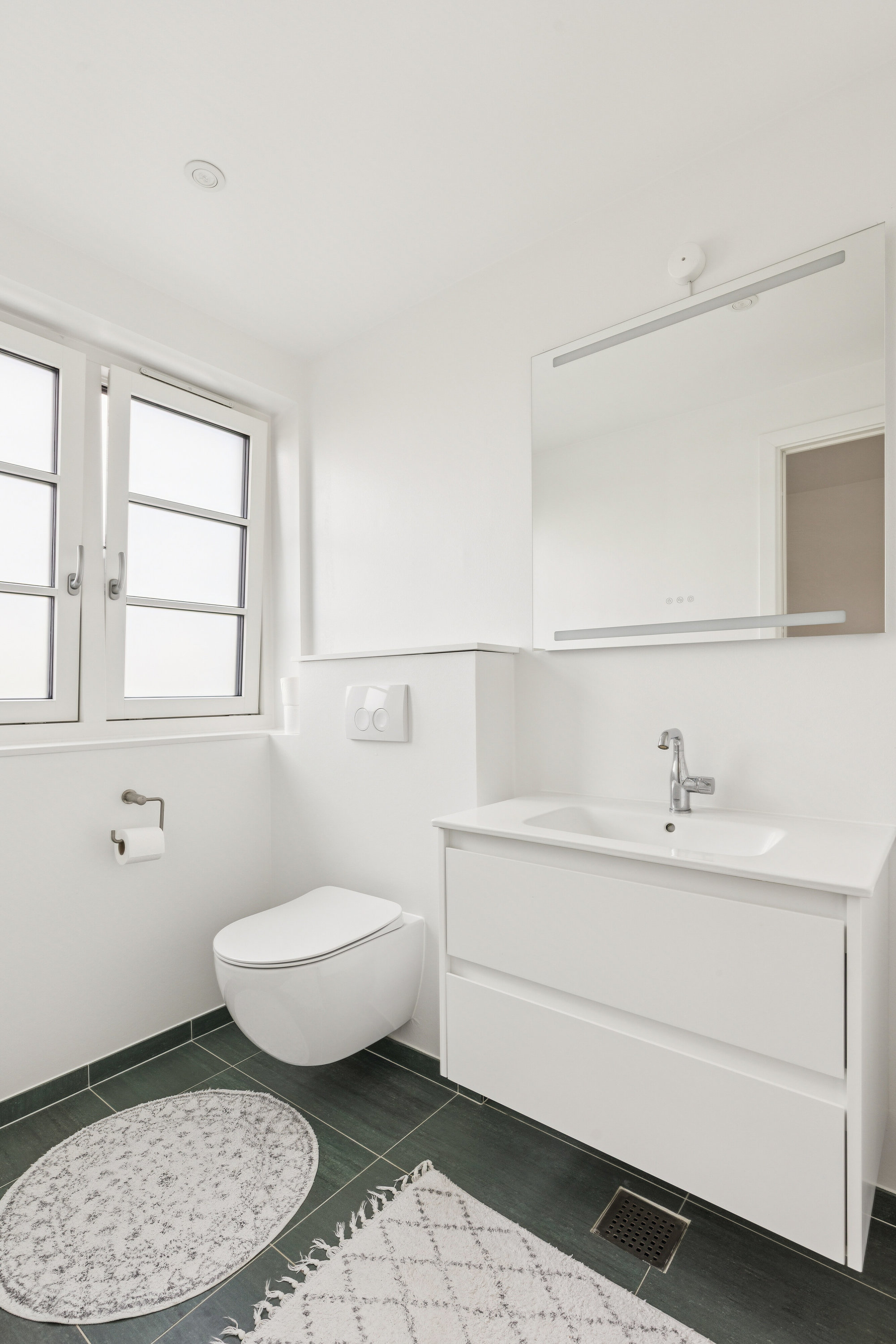 Fremhævet toilet billede i fuldskærmstilstand. Billede af Marokkovej 6, 4200 Slagelse