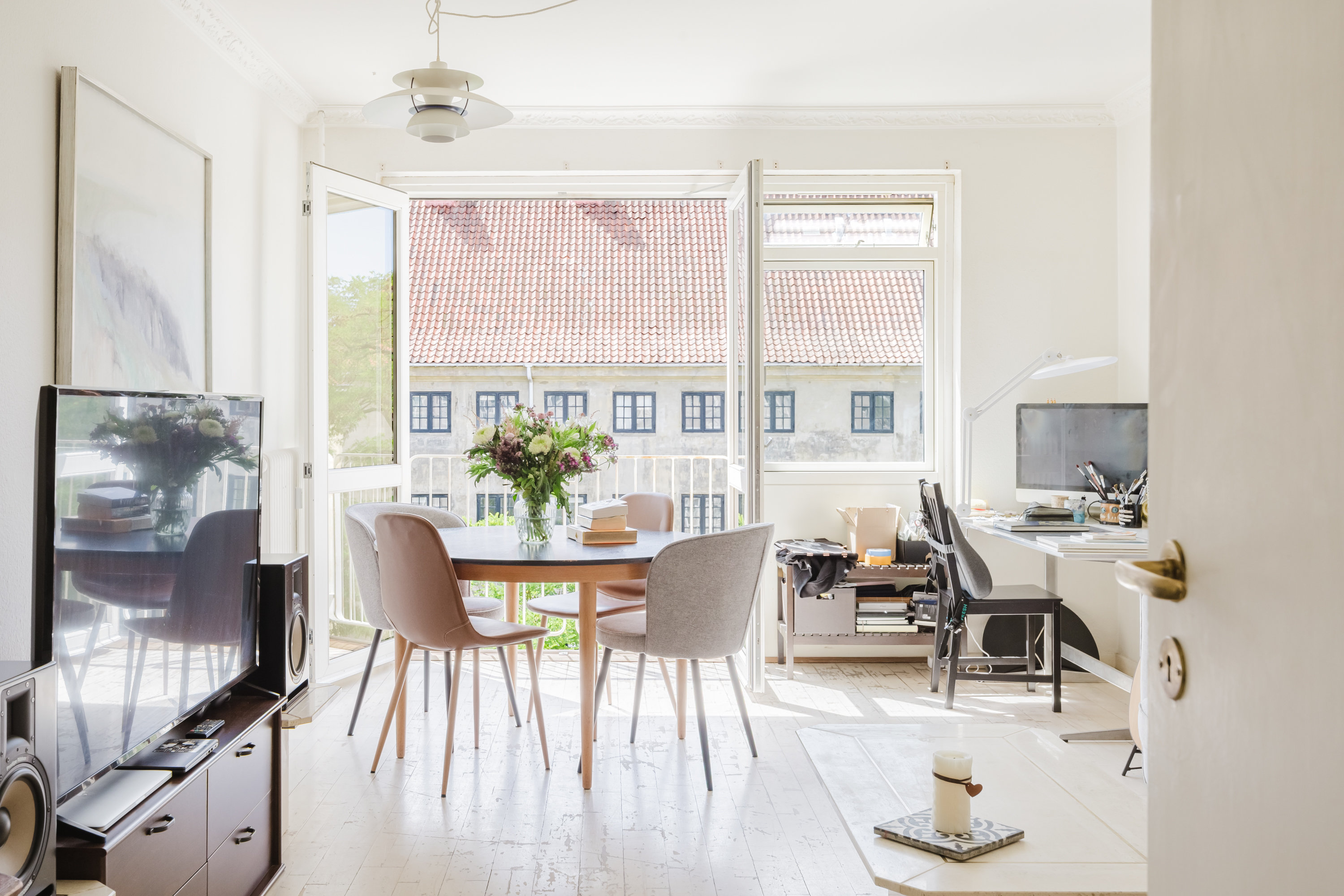 Fremhævet andet billede i fuldskærmstilstand. Billede af Sølvgade 19, 4. th., 1307 København K