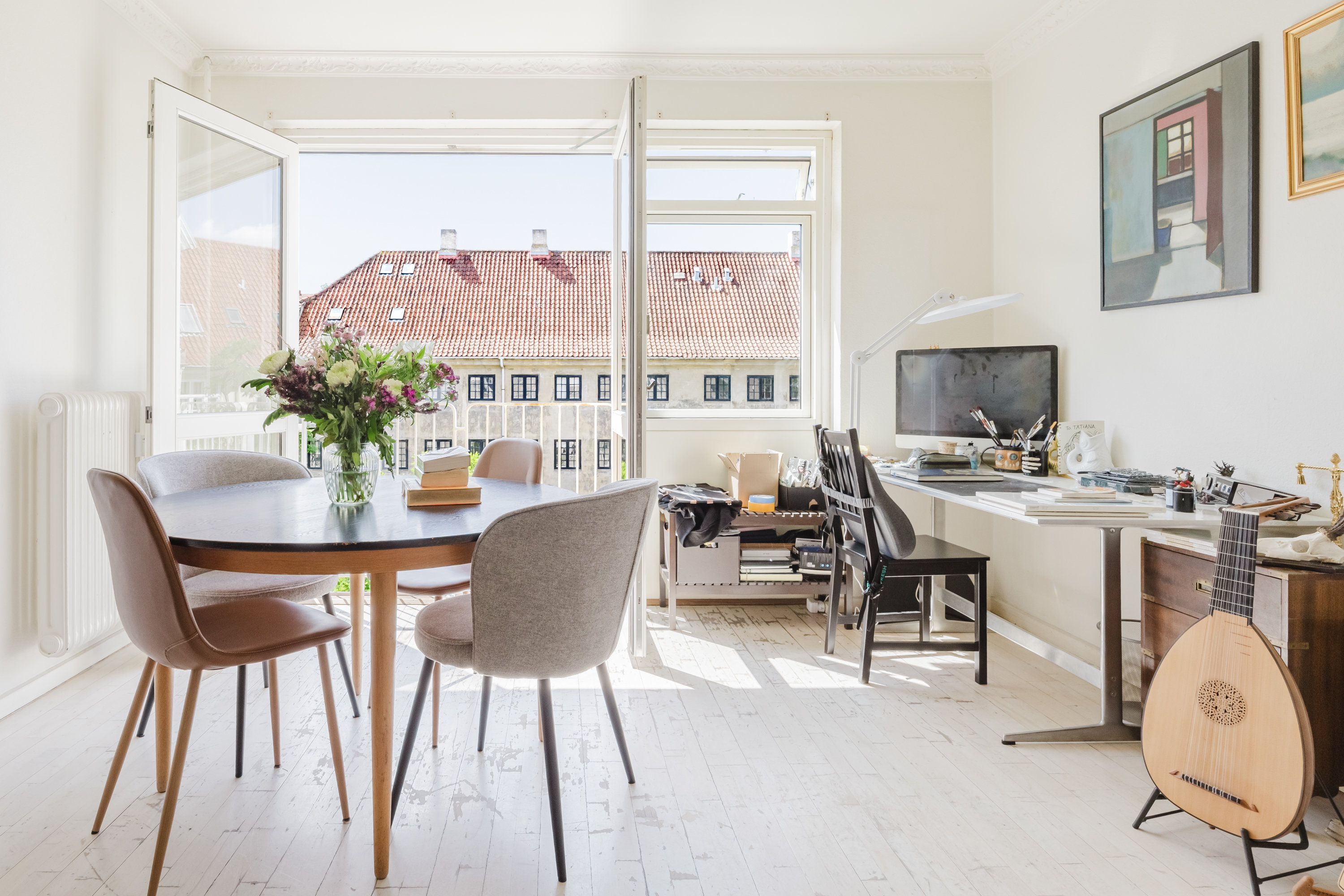 Fremhævet andet billede i fuldskærmstilstand. Billede af Sølvgade 19, 4. th., 1307 København K
