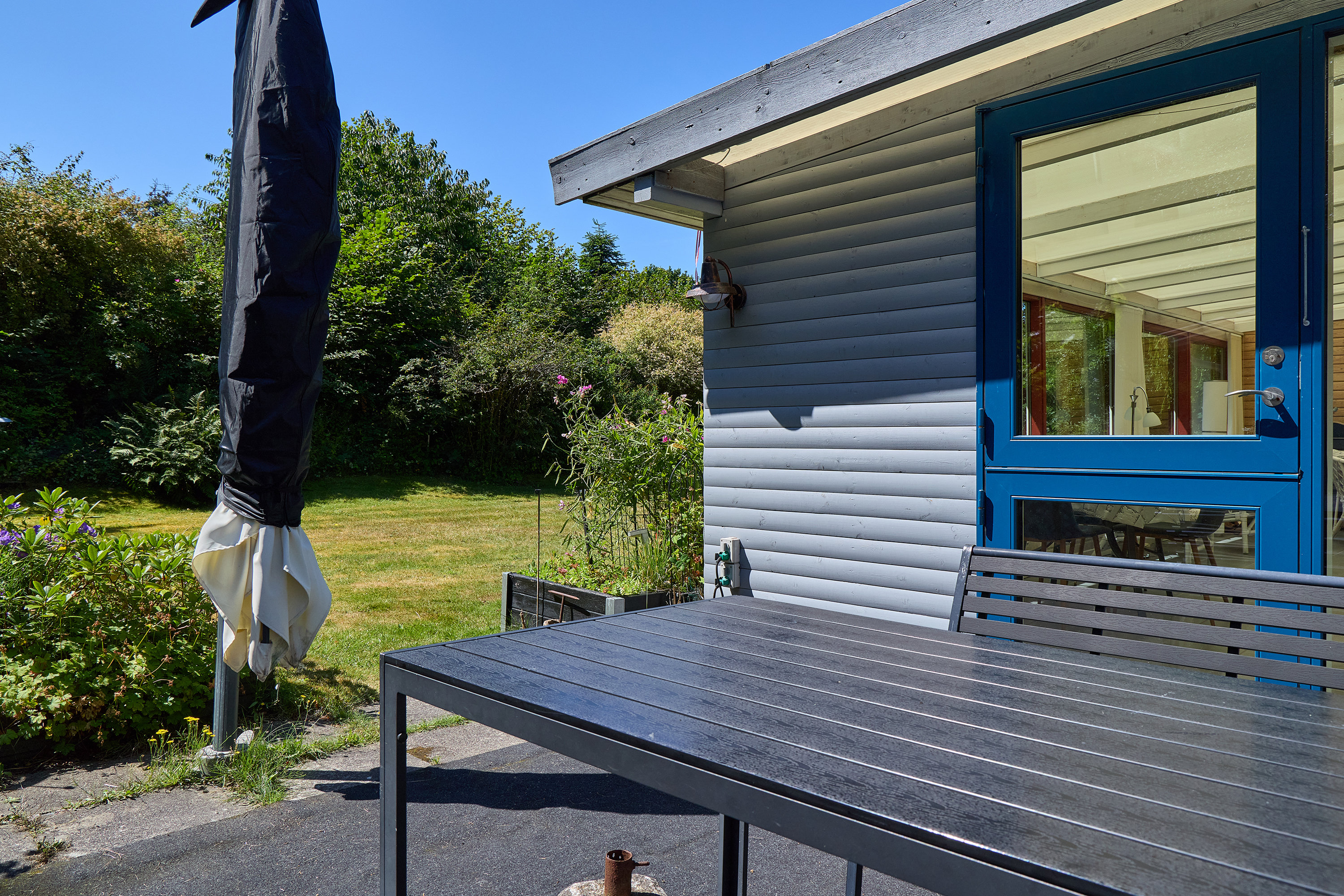 Fremhævet terrasse billede i fuldskærmstilstand. Billede af Strandvej 80, Kulhuse, 3630 Jægerspris