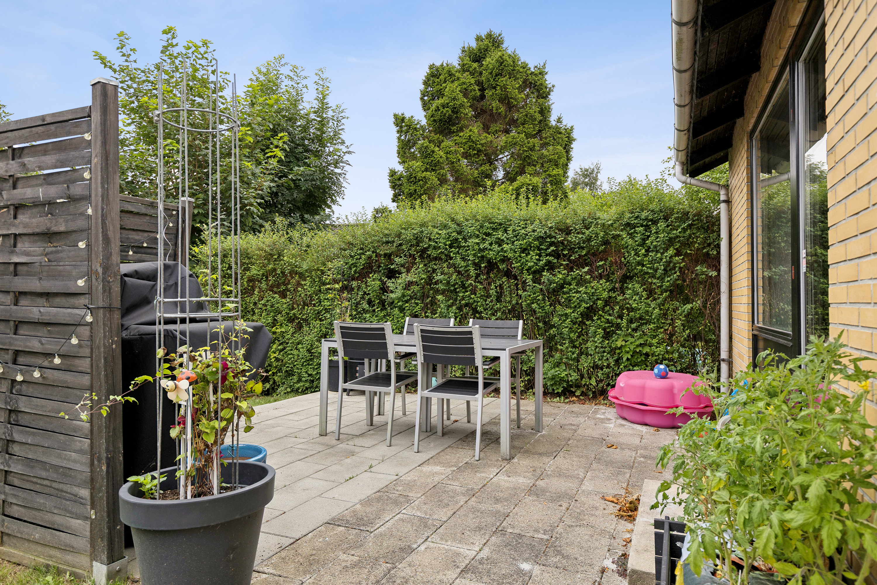 Fremhævet terrasse billede i fuldskærmstilstand. Billede af Hørve Kirkevej 30, 4534 Hørve