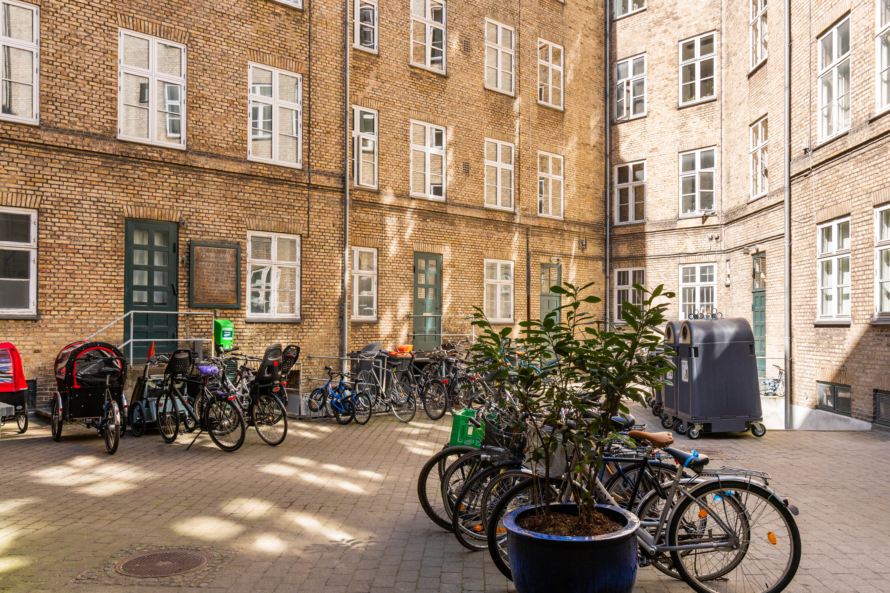 Fremhævet  billede i fuldskærmstilstand. Billede af Æbeløgade 29, 5. th., 2100 København Ø