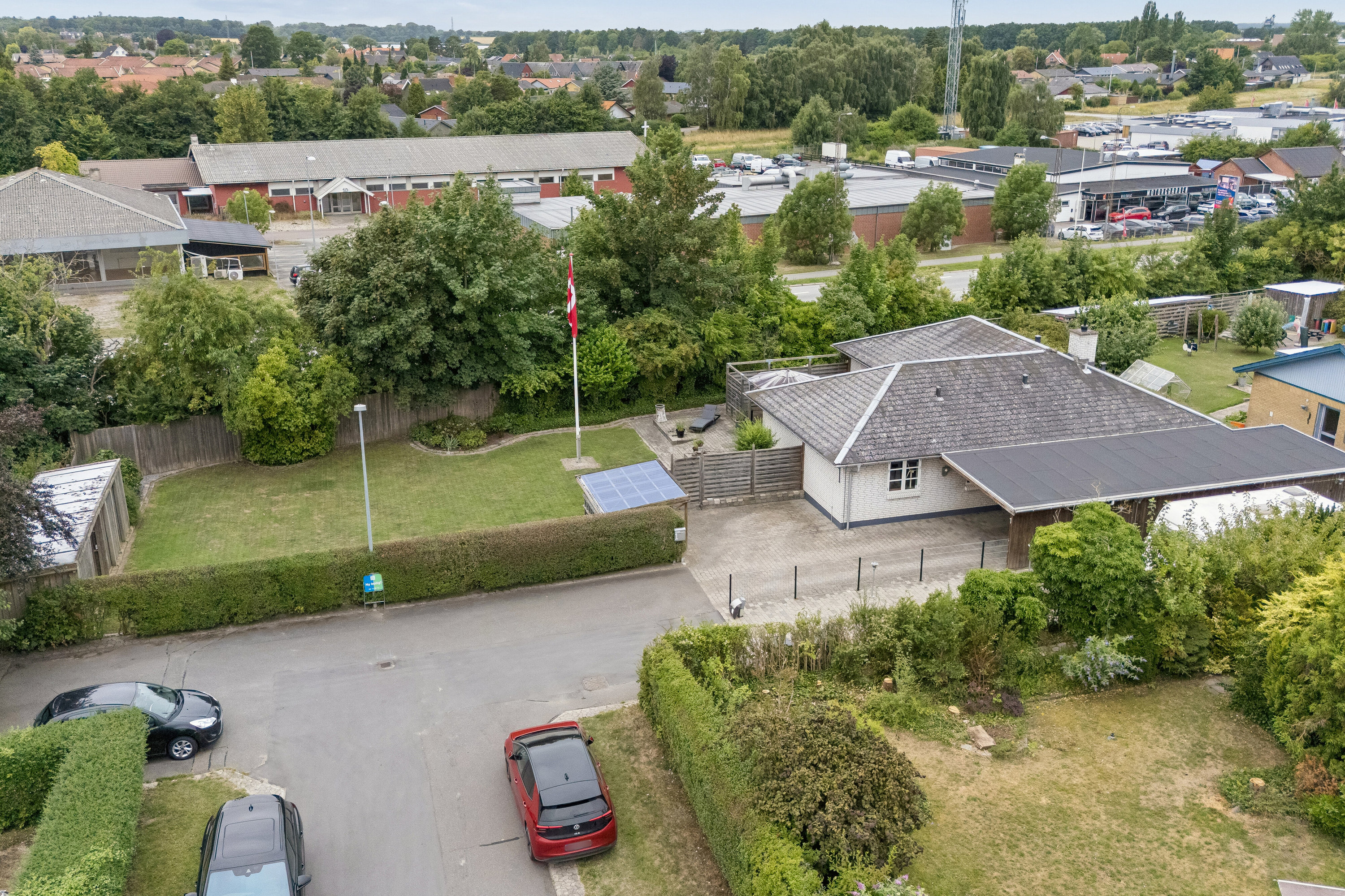 Fremhævet luftfoto billede i fuldskærmstilstand. Billede af Drosselvænget 1, 4700 Næstved