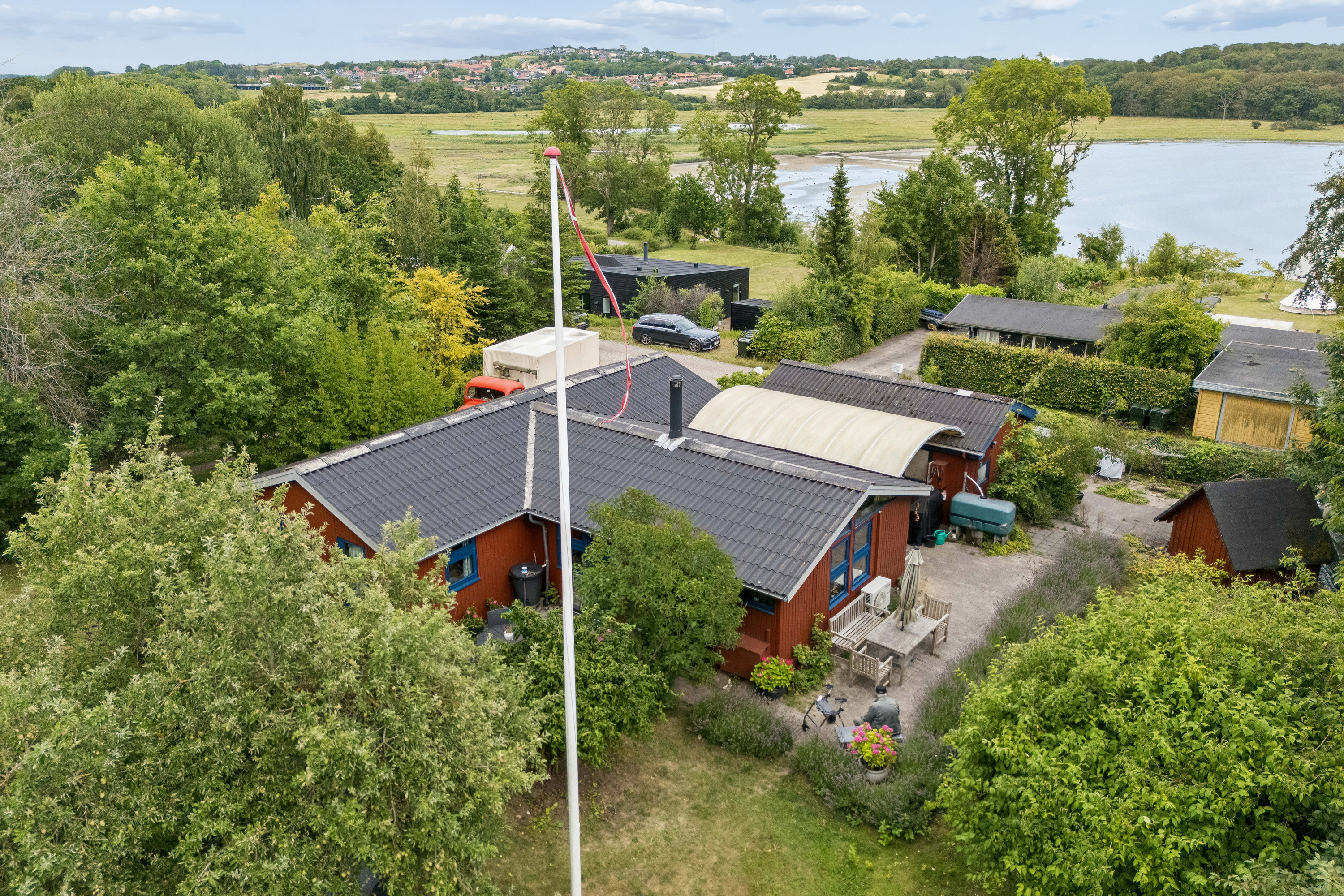 Fremhævet andet billede i fuldskærmstilstand. Billede af Klydevej 4B, Følle Strand, 8410 Rønde