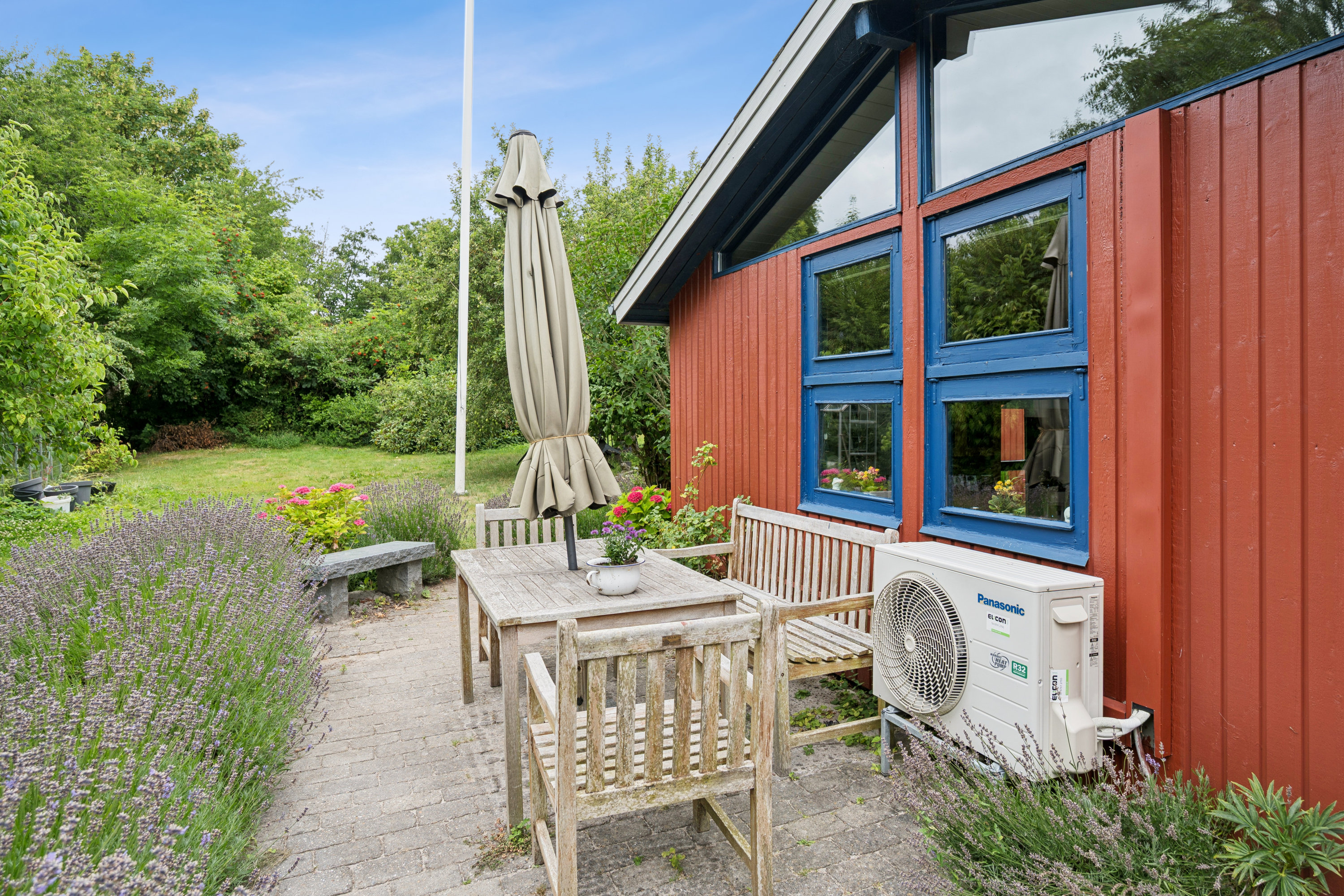 Fremhævet andet billede i fuldskærmstilstand. Billede af Klydevej 4B, Følle Strand, 8410 Rønde