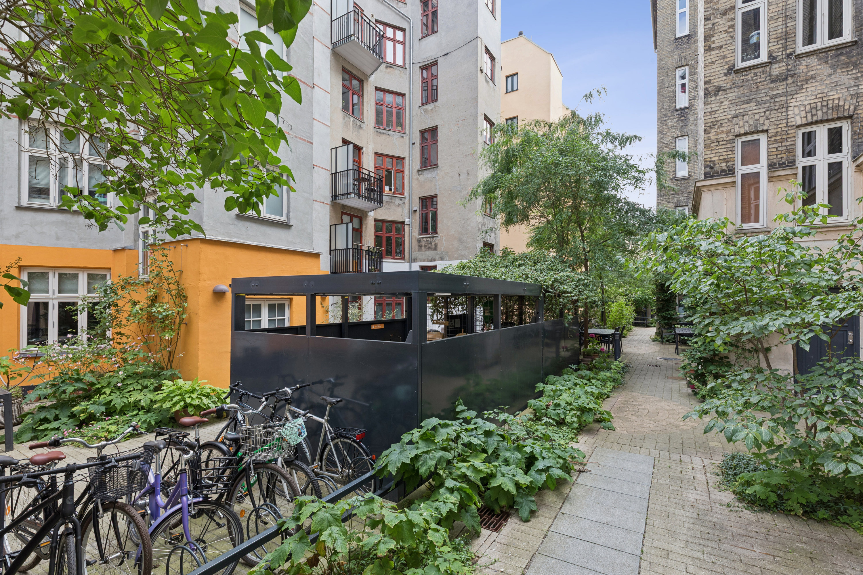Fremhævet andet billede i fuldskærmstilstand. Billede af Gammel Kalkbrænderi Vej 50, 3. th., 2100 København Ø