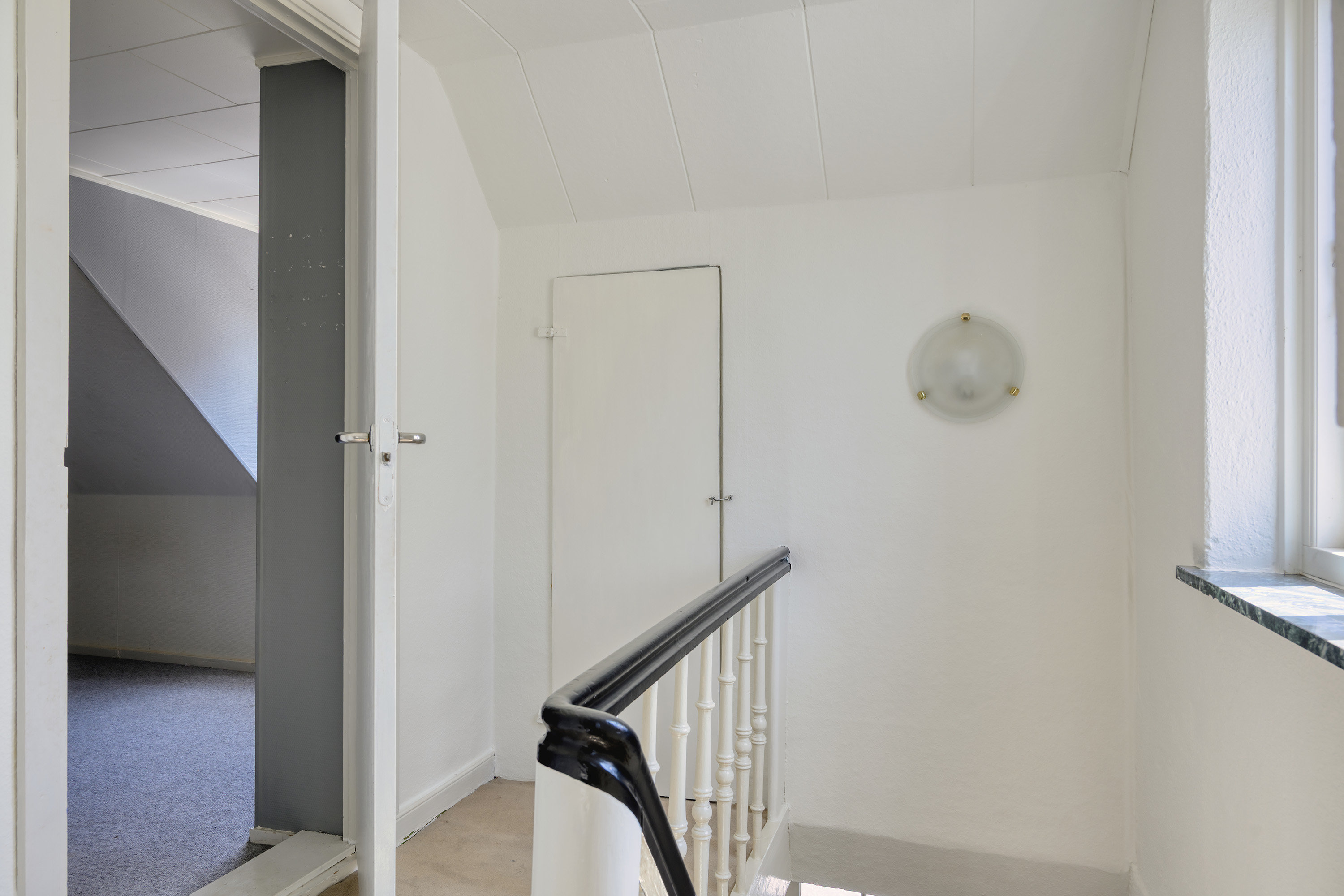 Fremhævet gang billede i fuldskærmstilstand. Billede af Søvej 27, 4800 Nykøbing F