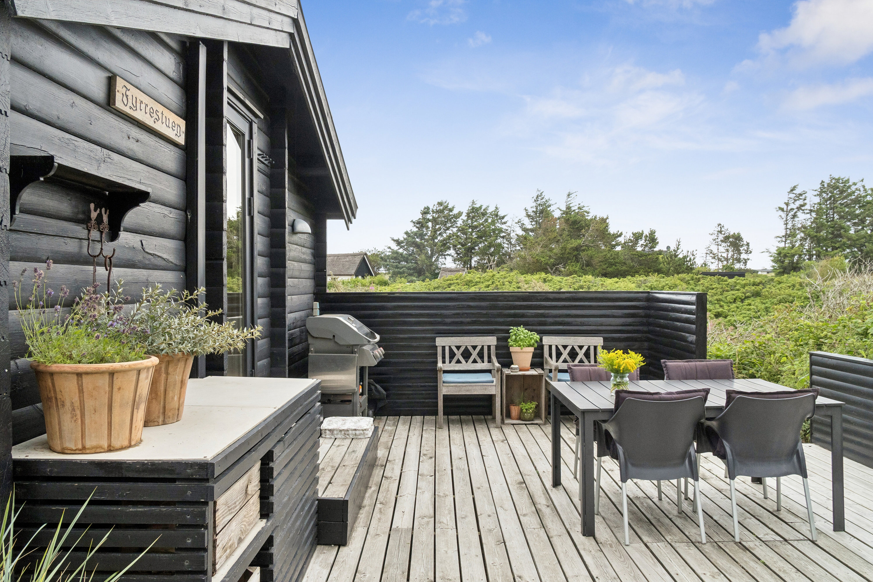 Fremhævet terrasse billede i fuldskærmstilstand. Billede af Wollervej 4, Tornby, 9850 Hirtshals
