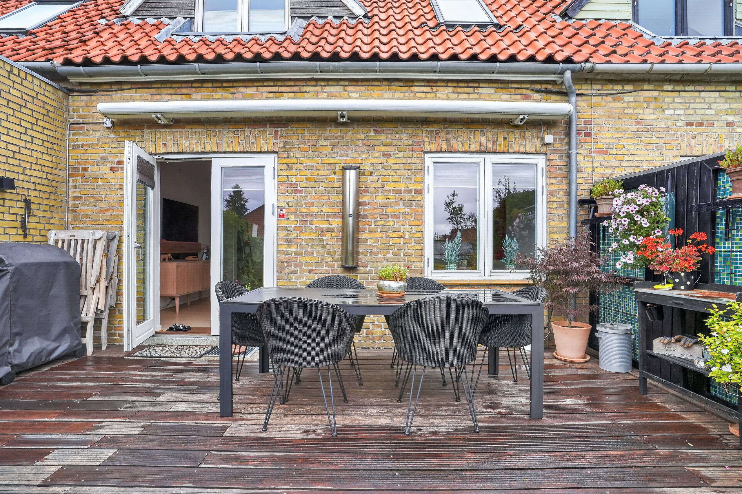 Fremhævet terrasse billede i fuldskærmstilstand. Billede af Maj Alle 103, 2860 Søborg