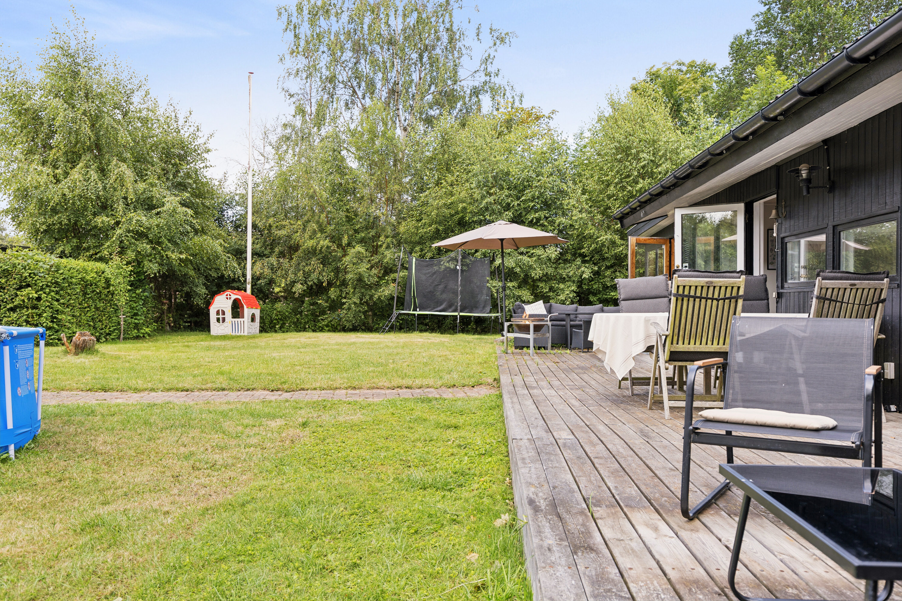 Fremhævet terrasse billede i fuldskærmstilstand. Billede af Sivgræsvej 8, Græsmarken, 4591 Føllenslev