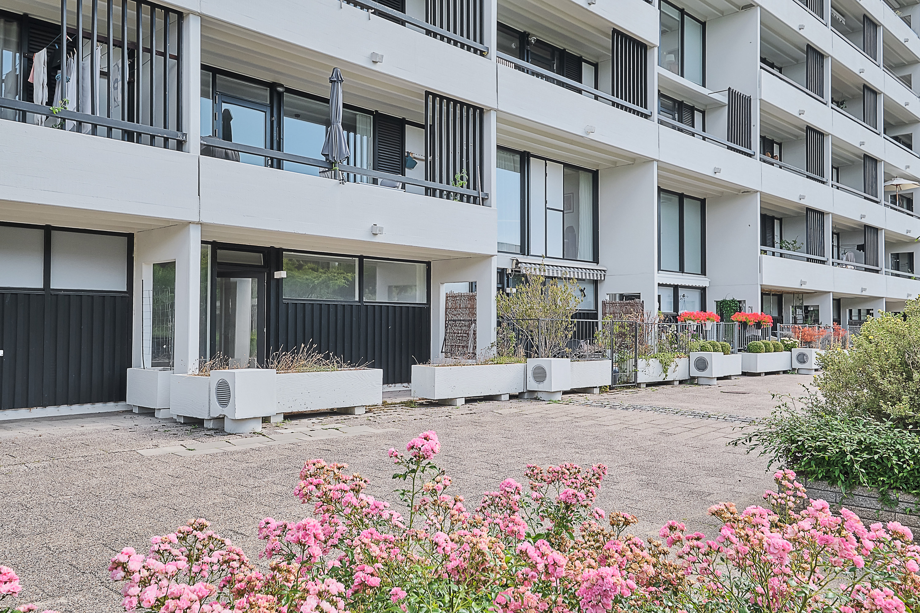 Fremhævet gårdmiljø billede i fuldskærmstilstand. Billede af Vestervang 9, 1. 912., 8000 Aarhus C