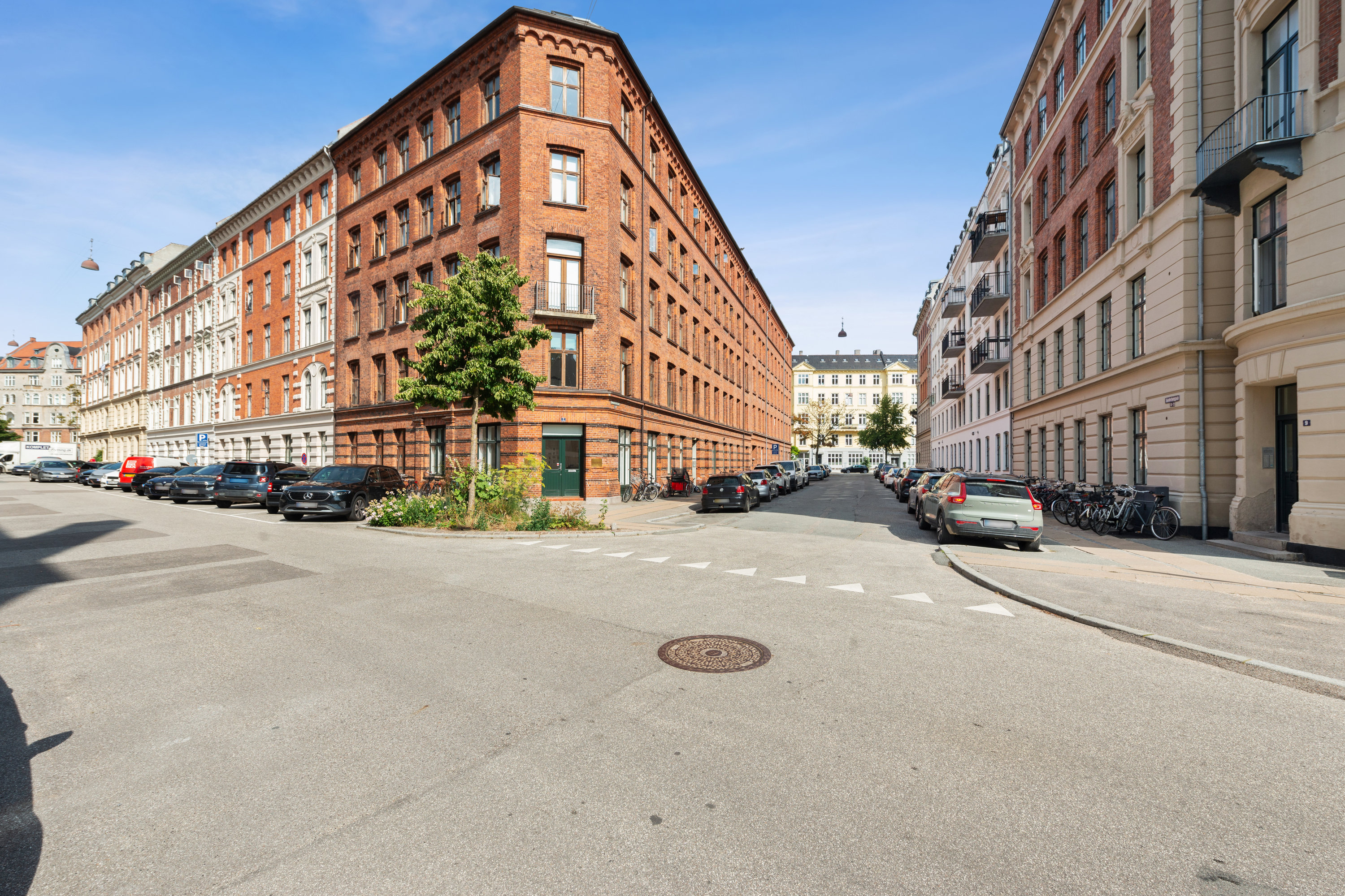 Fremhævet andet billede i fuldskærmstilstand. Billede af Kastelsvej 9, 2. 3., 2100 København Ø