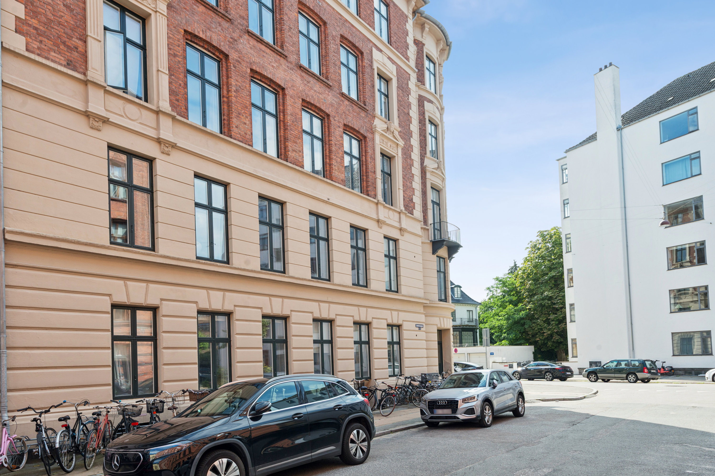 Fremhævet andet billede i fuldskærmstilstand. Billede af Kastelsvej 9, 2. 3., 2100 København Ø