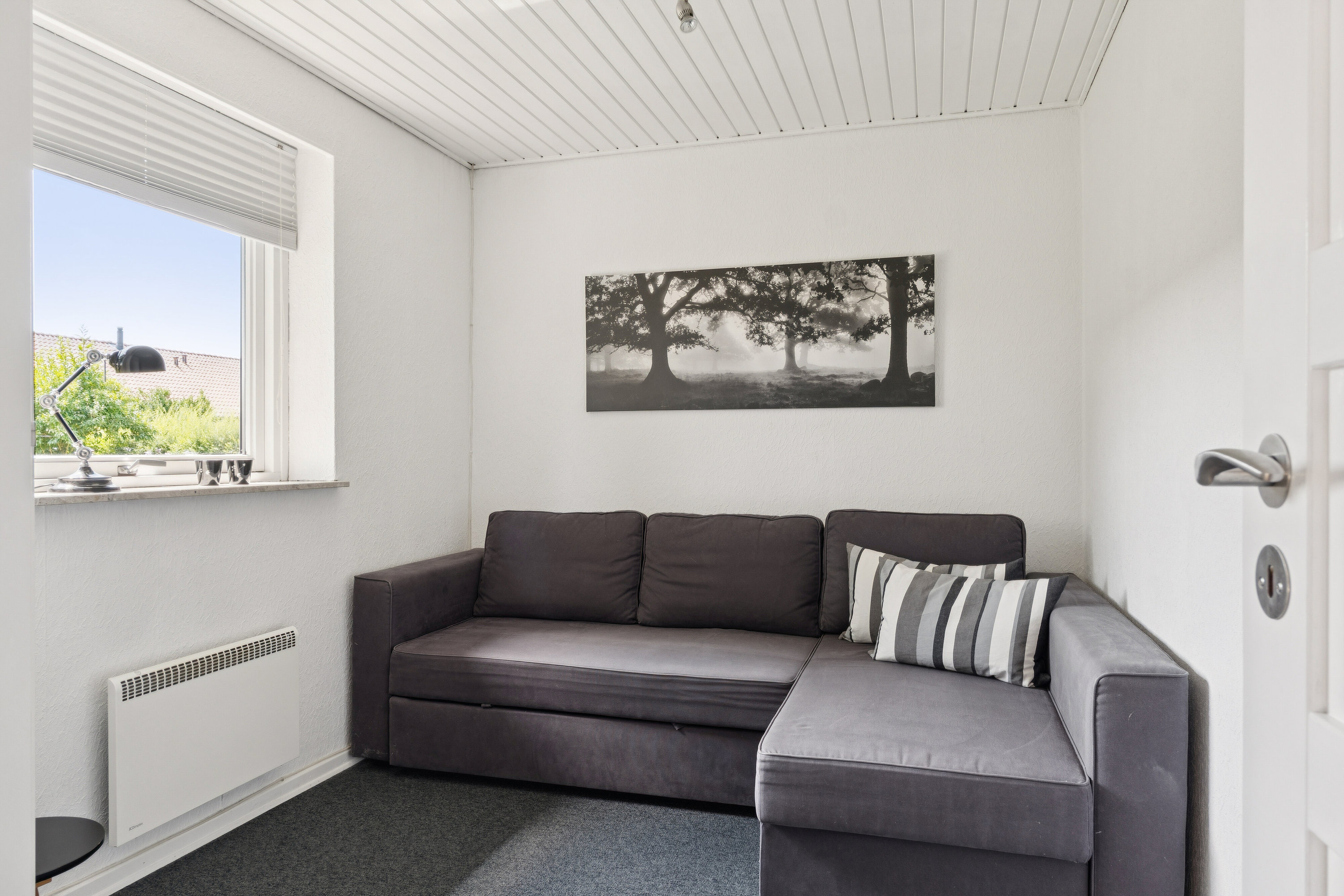 Fremhævet stue billede i fuldskærmstilstand. Billede af Granvænget 32, Smedeby, 6340 Kruså