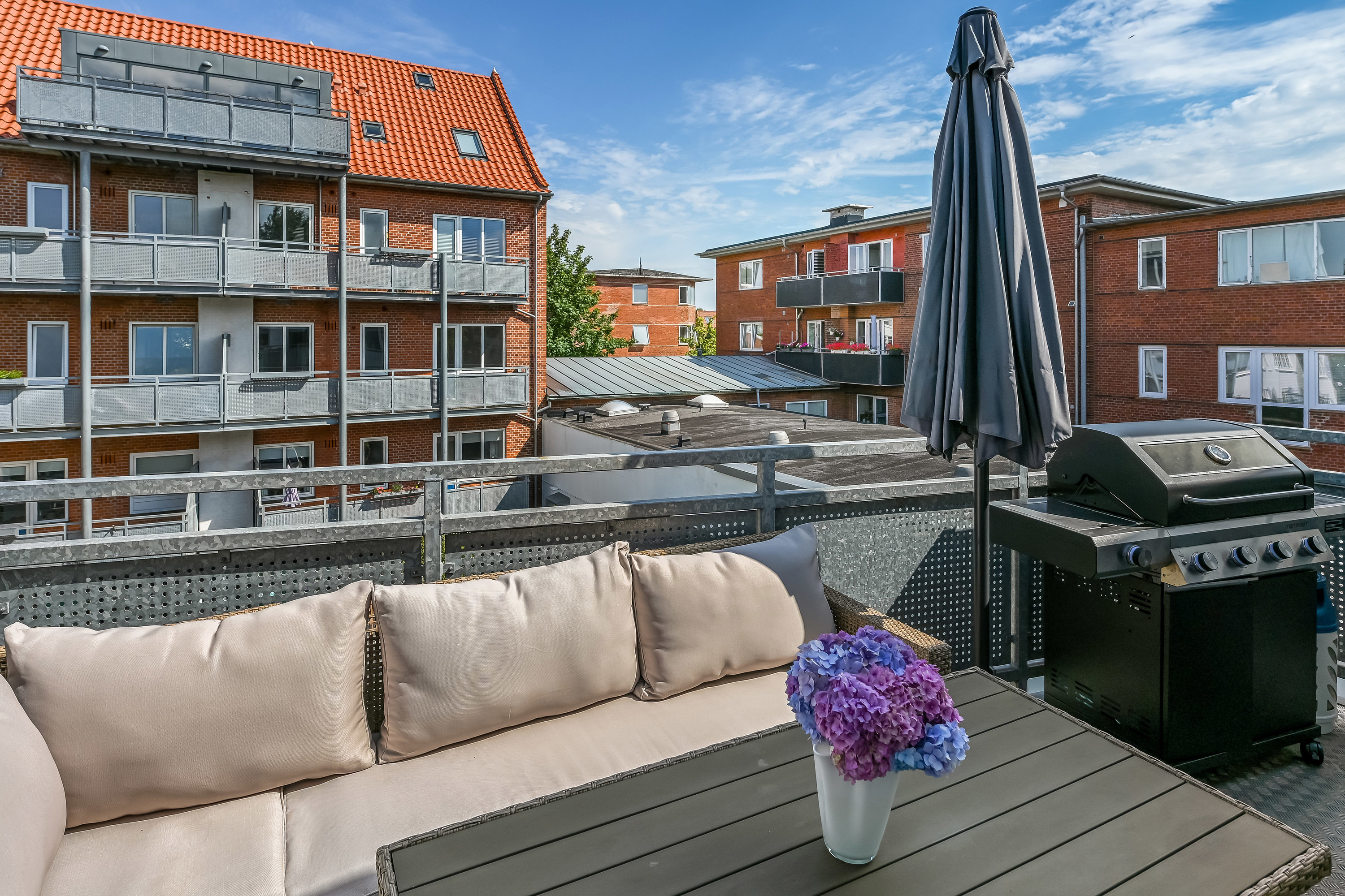 Fremhævet terrasse billede i fuldskærmstilstand. Billede af Rolfsgade 100A, 6700 Esbjerg