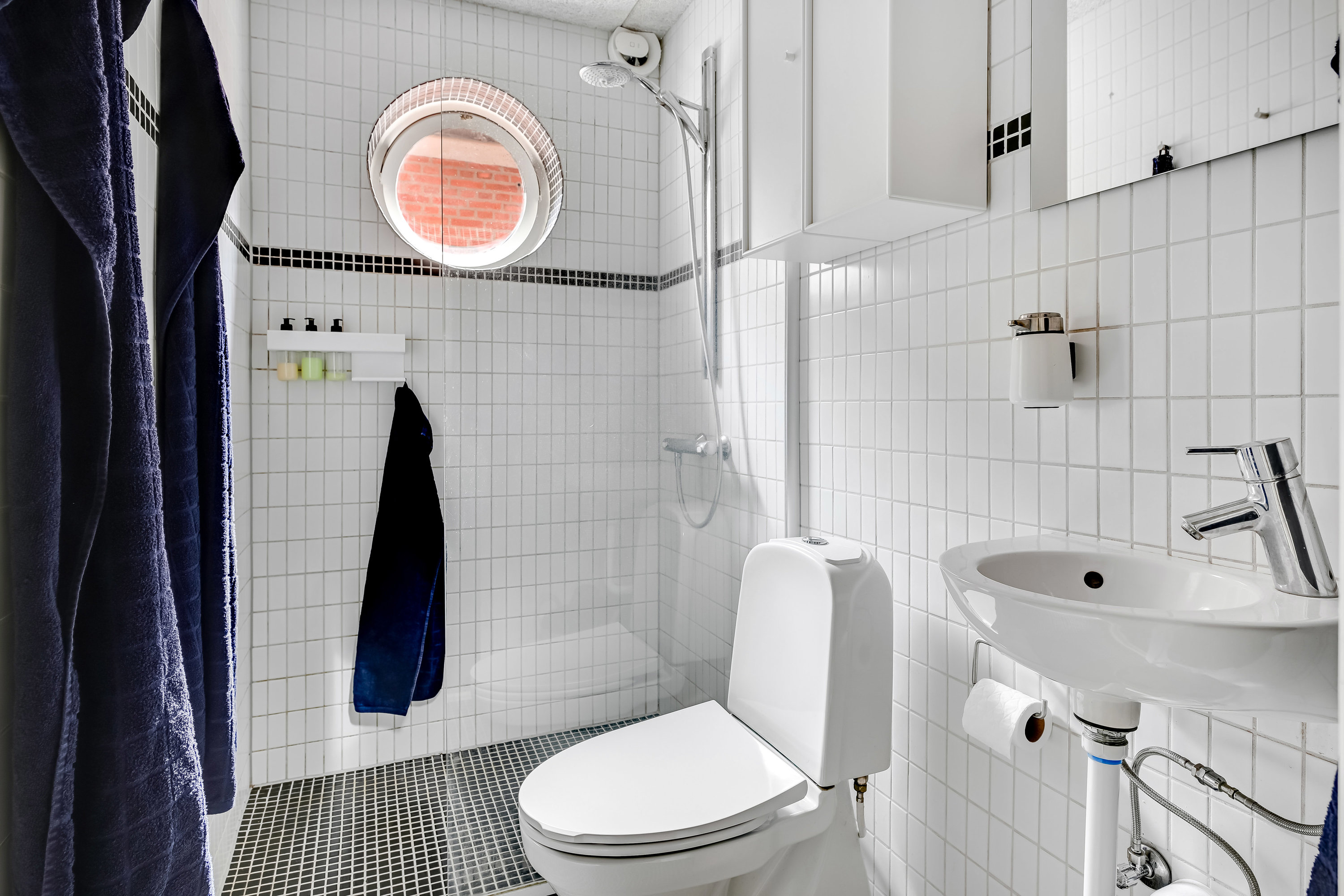 Fremhævet toilet billede i fuldskærmstilstand. Billede af Gormsgade 106B, 6700 Esbjerg