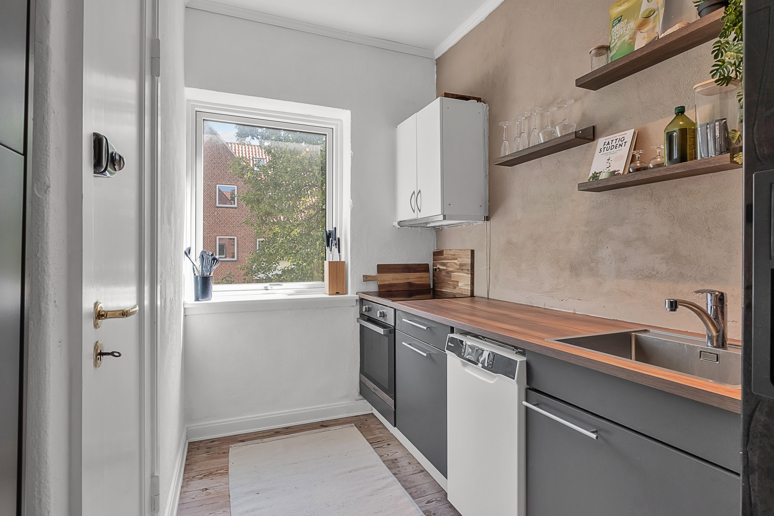 Silkeborgvej 120, 2. th., 8000 Aarhus C
